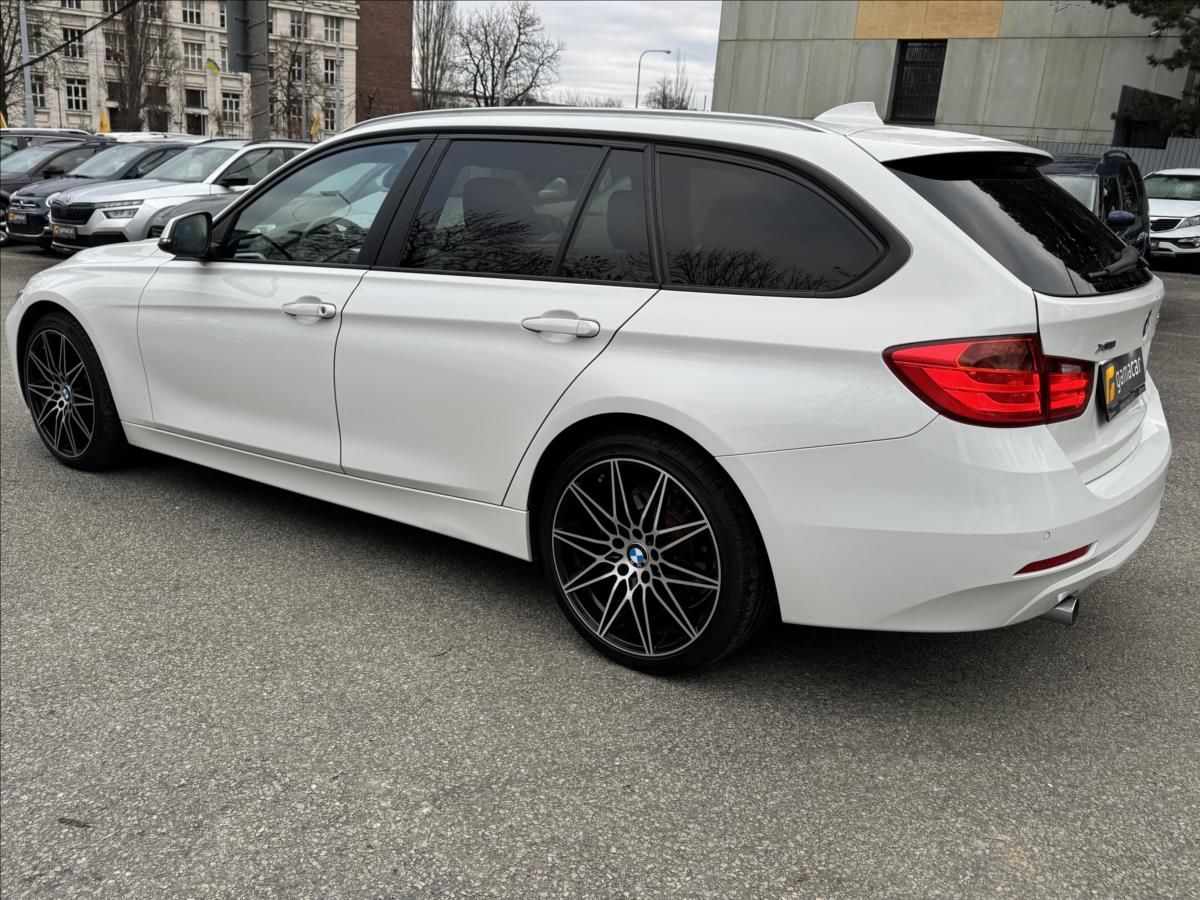 BMW Řada 3, 2,0 SPORT+4x4+PEKNÝ STAV - fotka 6
