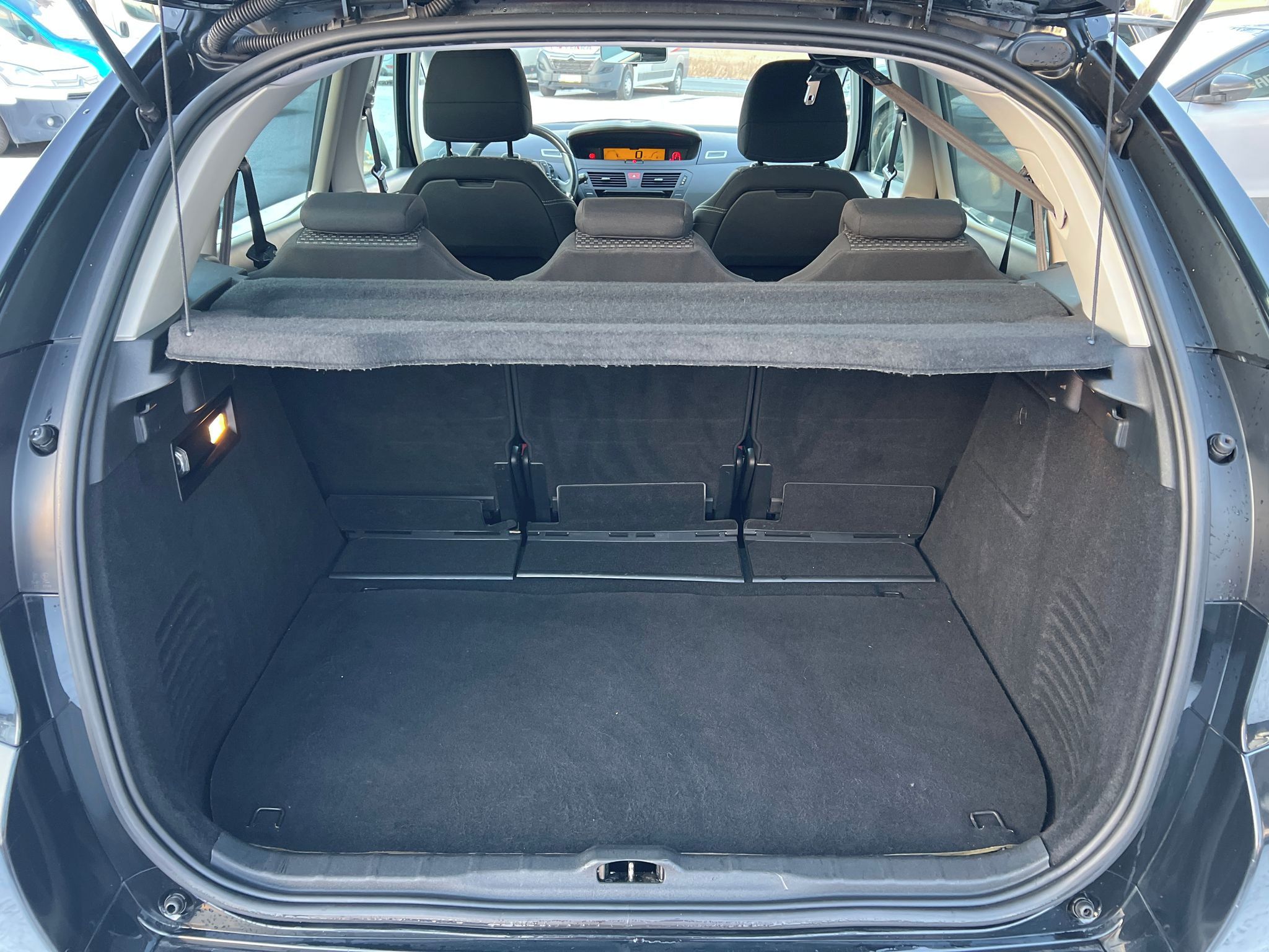 Citroën C4 Picasso, 1.6 HDI 110k ZÁRUKA SERVIS - fotka 6
