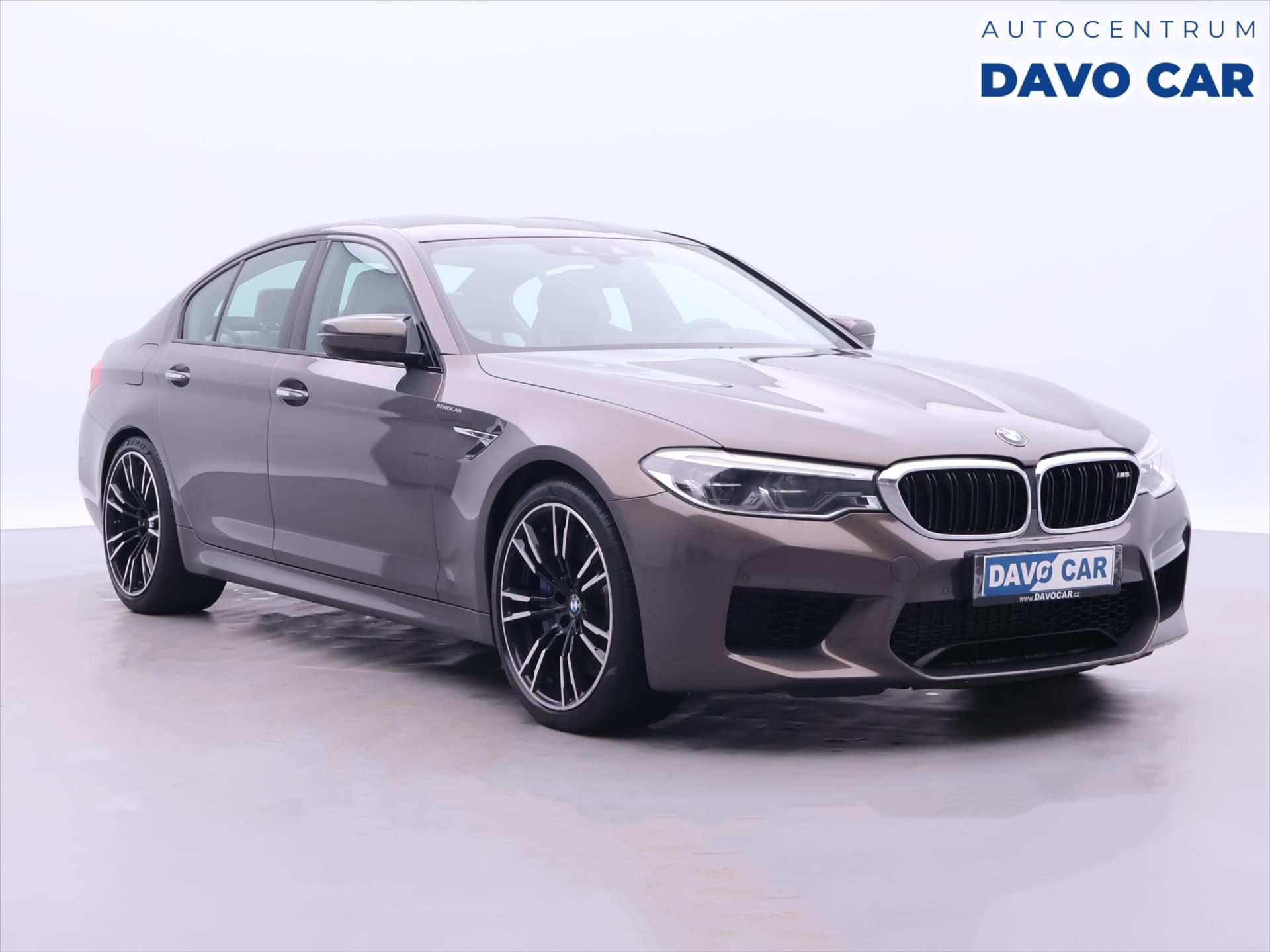 BMW M5, 4,4 V8 441kW xDrive Individual