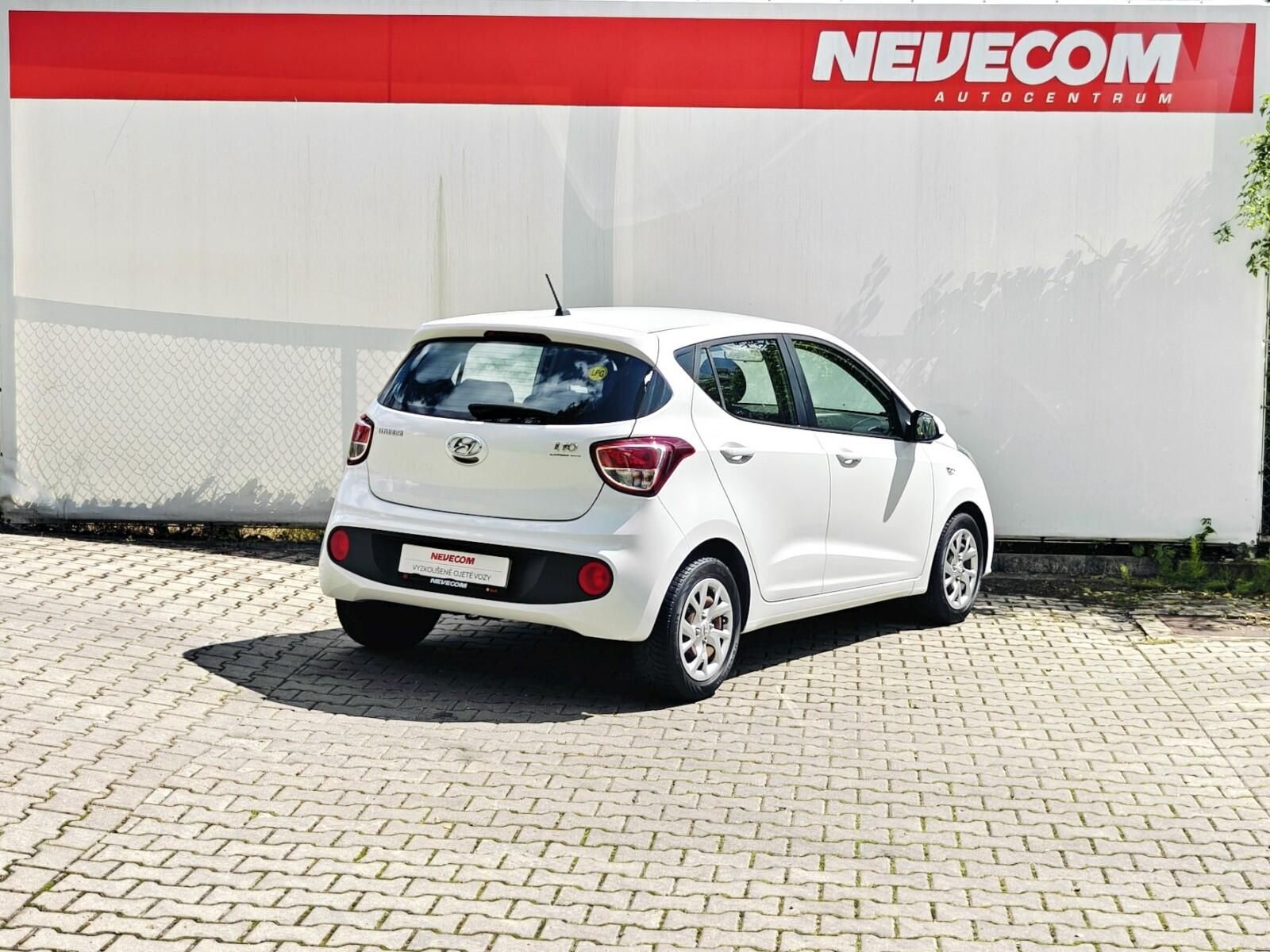 Hyundai i10, 1,0 Family + - fotka 2