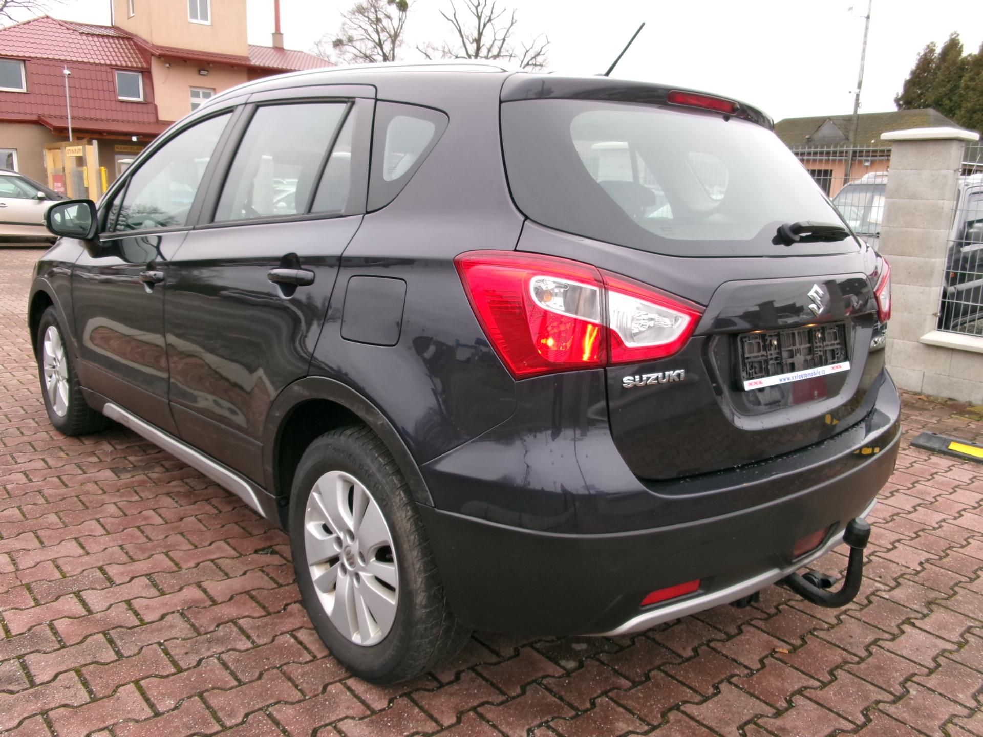 Suzuki SX4 S-Cross, 1,6i AC TEMP VÝHŘEV TAŽNÉ - fotka 6