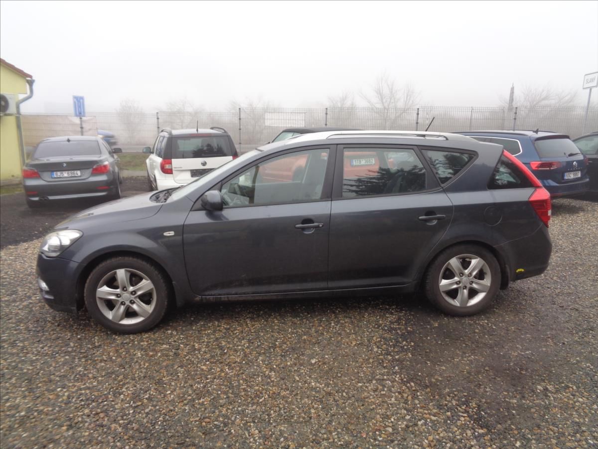 Kia Cee´d, 1,6 - fotka 4