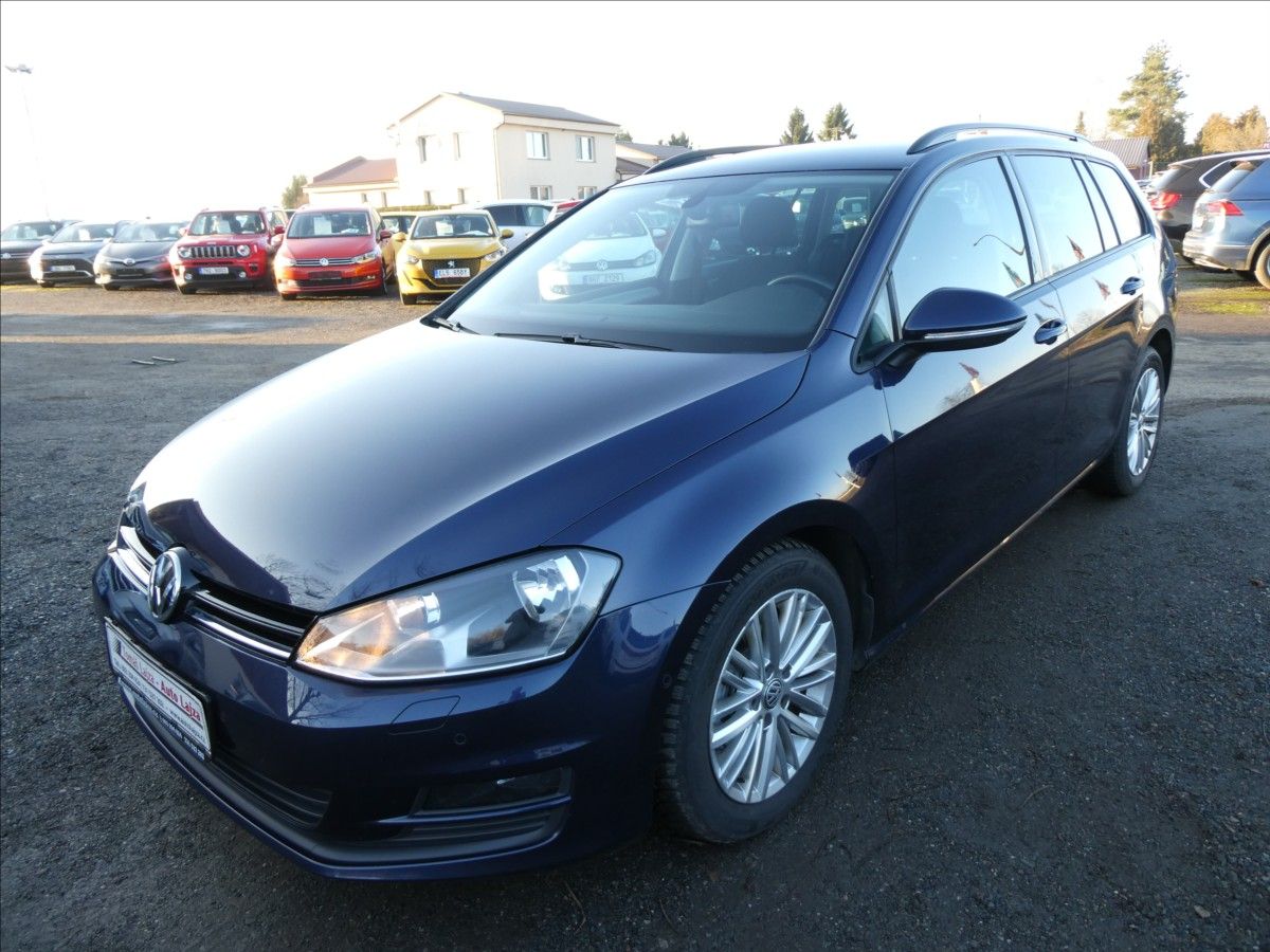 Volkswagen Golf, 1,6 TDi 81kW,CUP,4x4,serviska - fotka 3