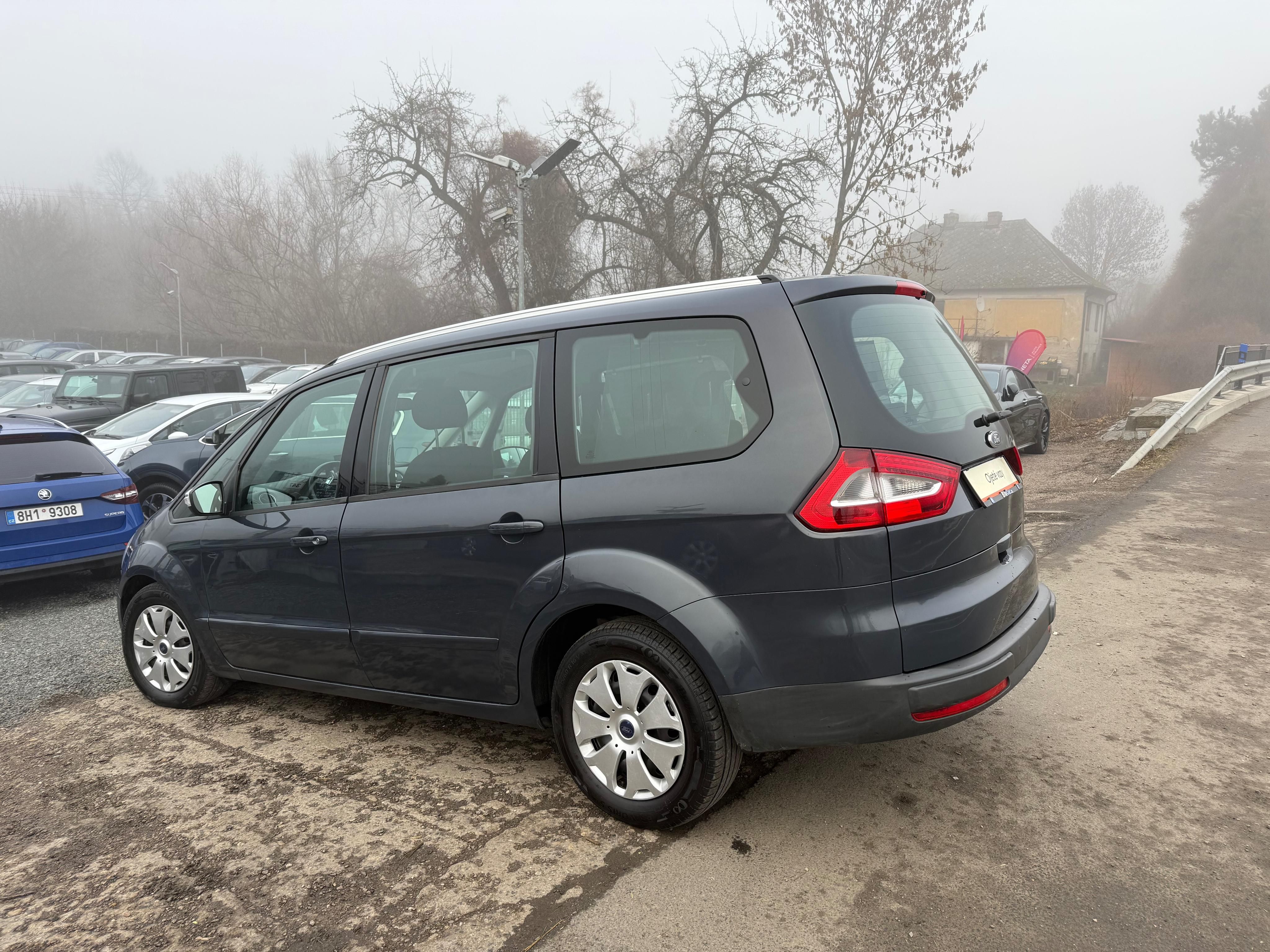 Ford Galaxy, 2.0TDCi 120kW Manuál 7.Míst - fotka 3