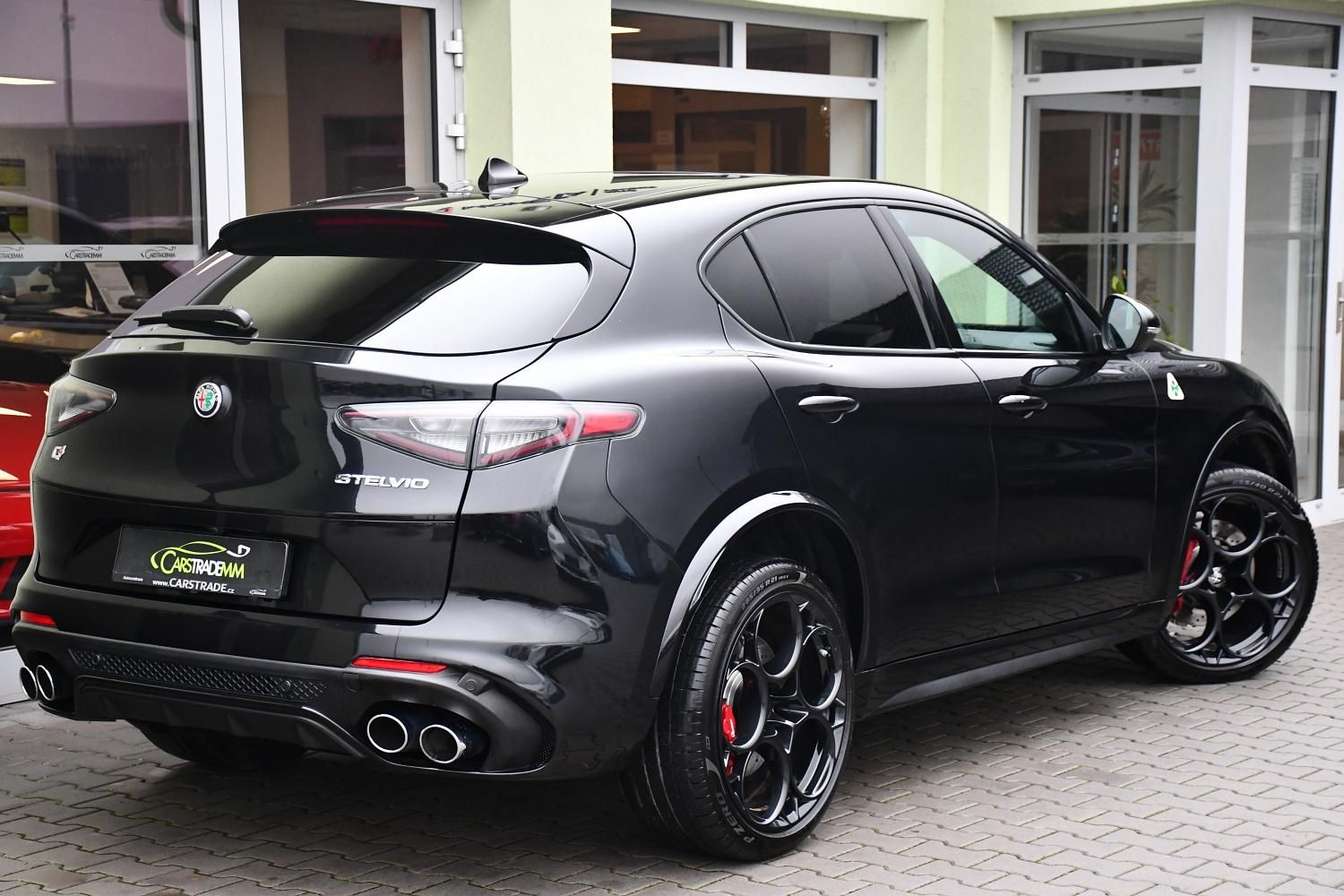 Alfa Romeo Stelvio, 2.9V6 Bi-T.382 kW QUADRIFOGLIO - fotka 4