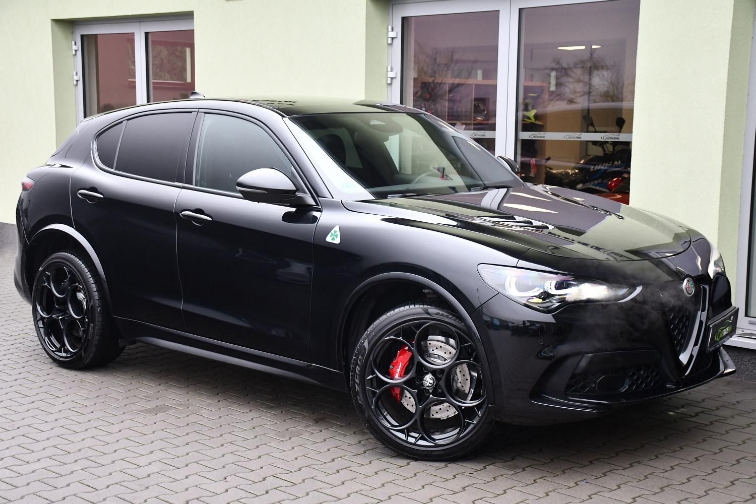 Alfa Romeo Stelvio, 2.9V6 Bi-T.382 kW QUADRIFOGLIO - fotka 2