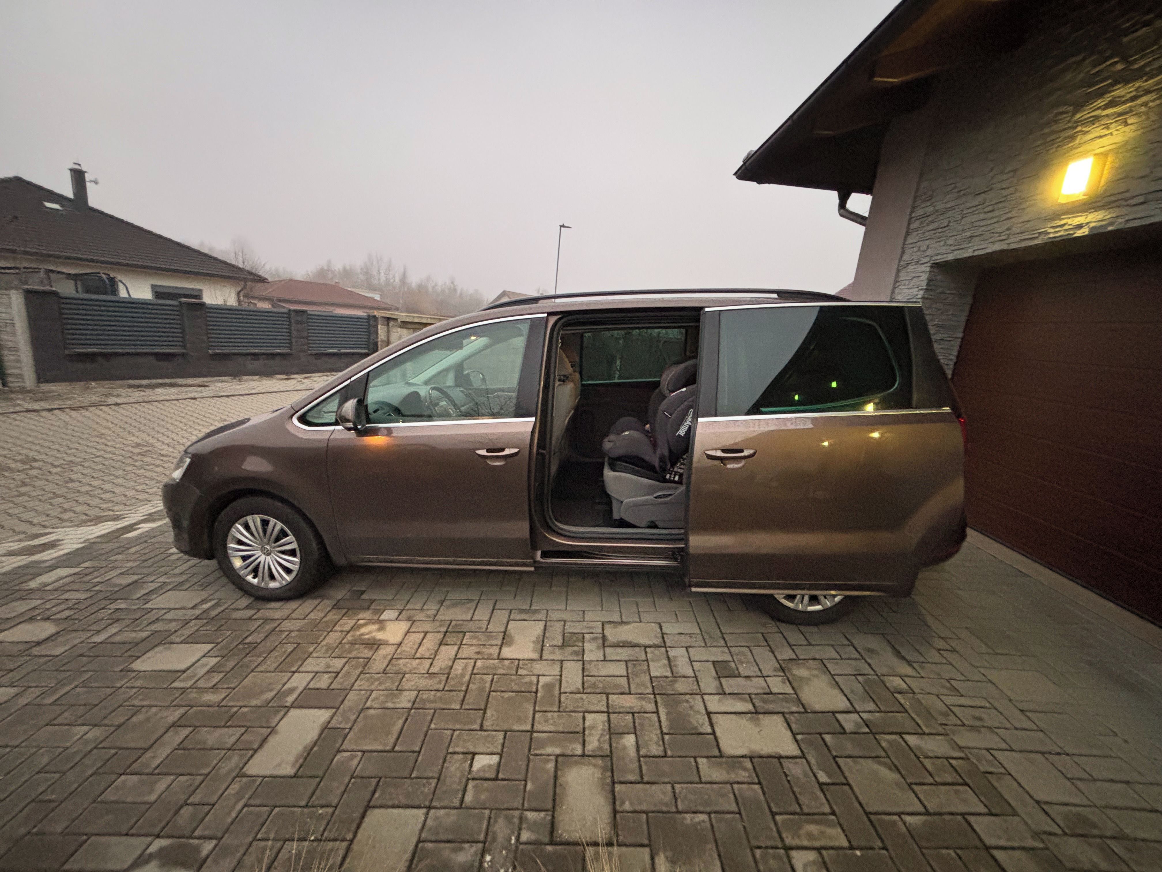 Volkswagen Sharan, 1.4TSI 110kW,LPG,ROZVODY,TAŽNÉ - fotka 4