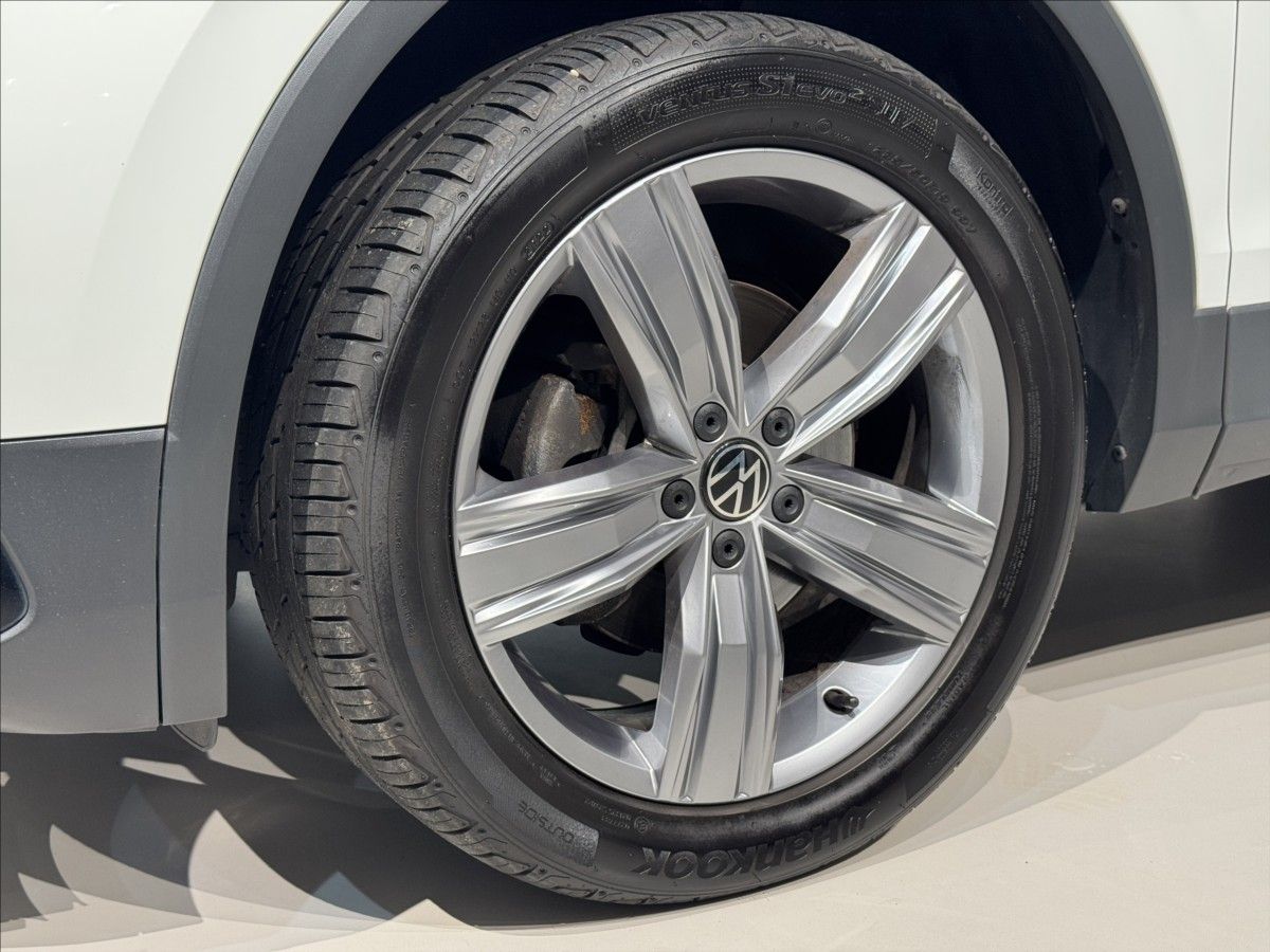 Volkswagen Tiguan Allspace, 2,0 TDi  DSG 4x4 Elegance LED - fotka 5
