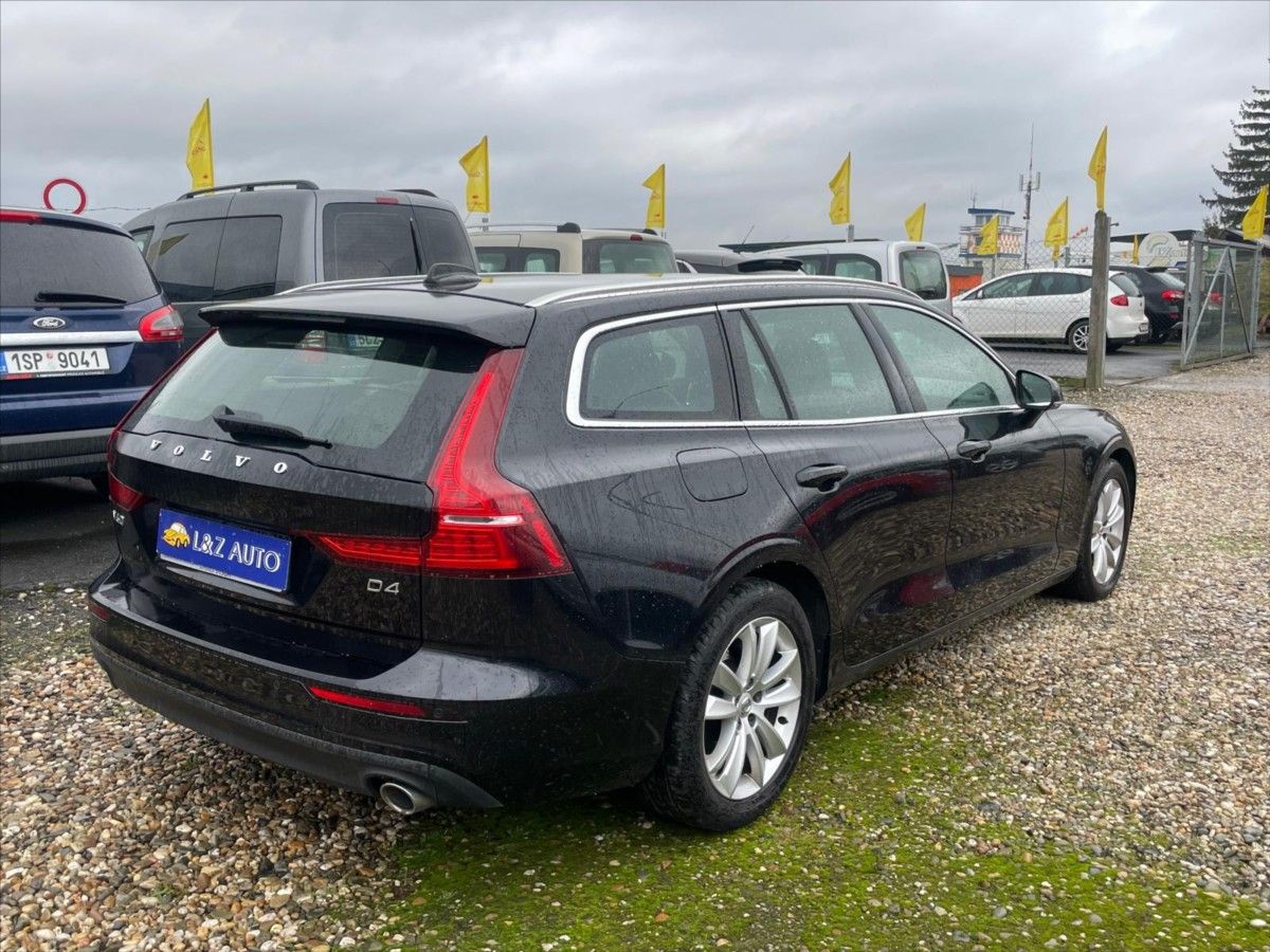 Volvo V60, 2,0 D4 - fotka 6