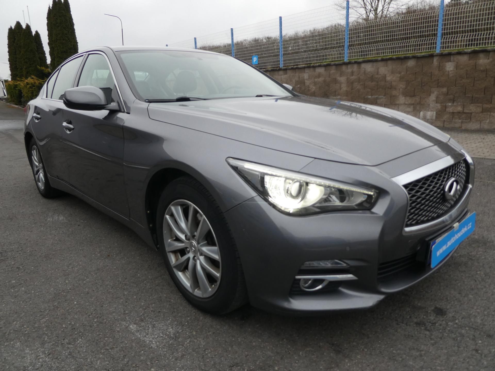 Infiniti Q50, 2,2D 125kW automat navigace - fotka 2