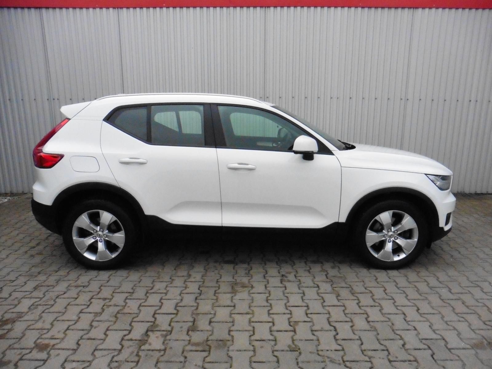 Volvo XC40, D3 Momentum PRO AWD A/T - fotka 6