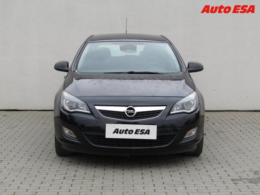 Opel Astra, 1.4T,Cosmo,bixen - fotka 2