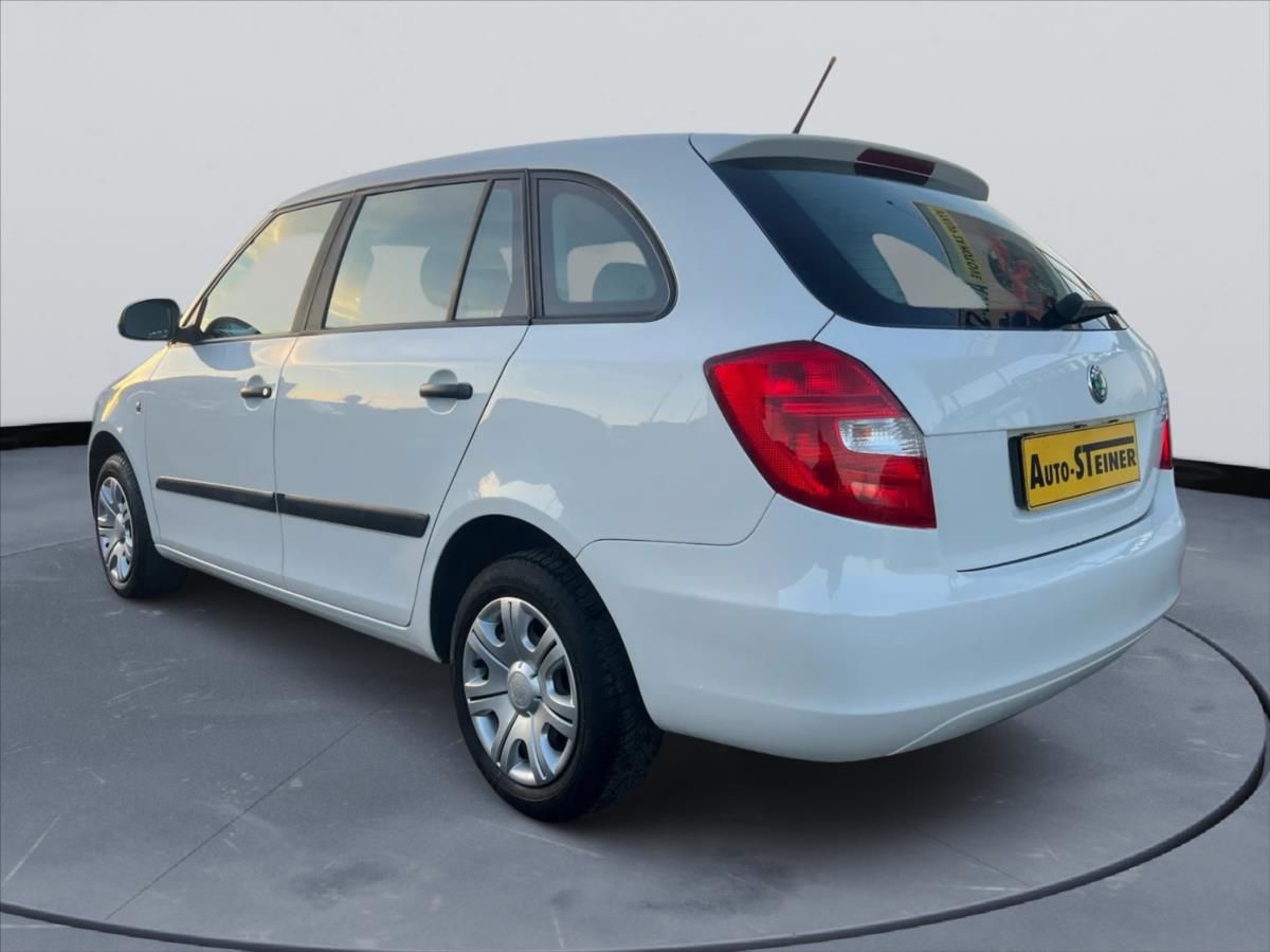 Škoda Fabia, 1,6 TDi, Klima - fotka 5