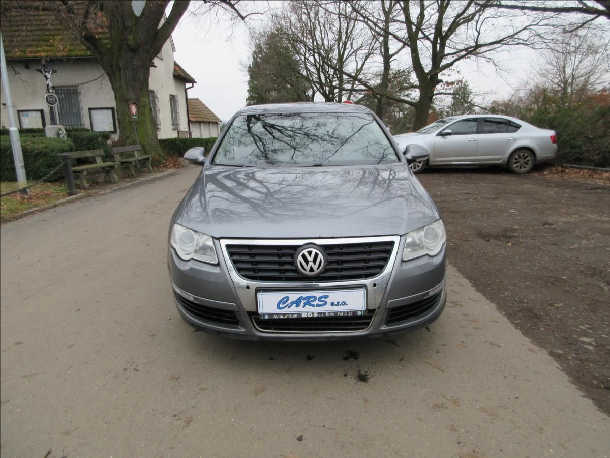 Volkswagen Passat, 2,0 TDi, 103 Kw, Vada Turba, N - fotka 2