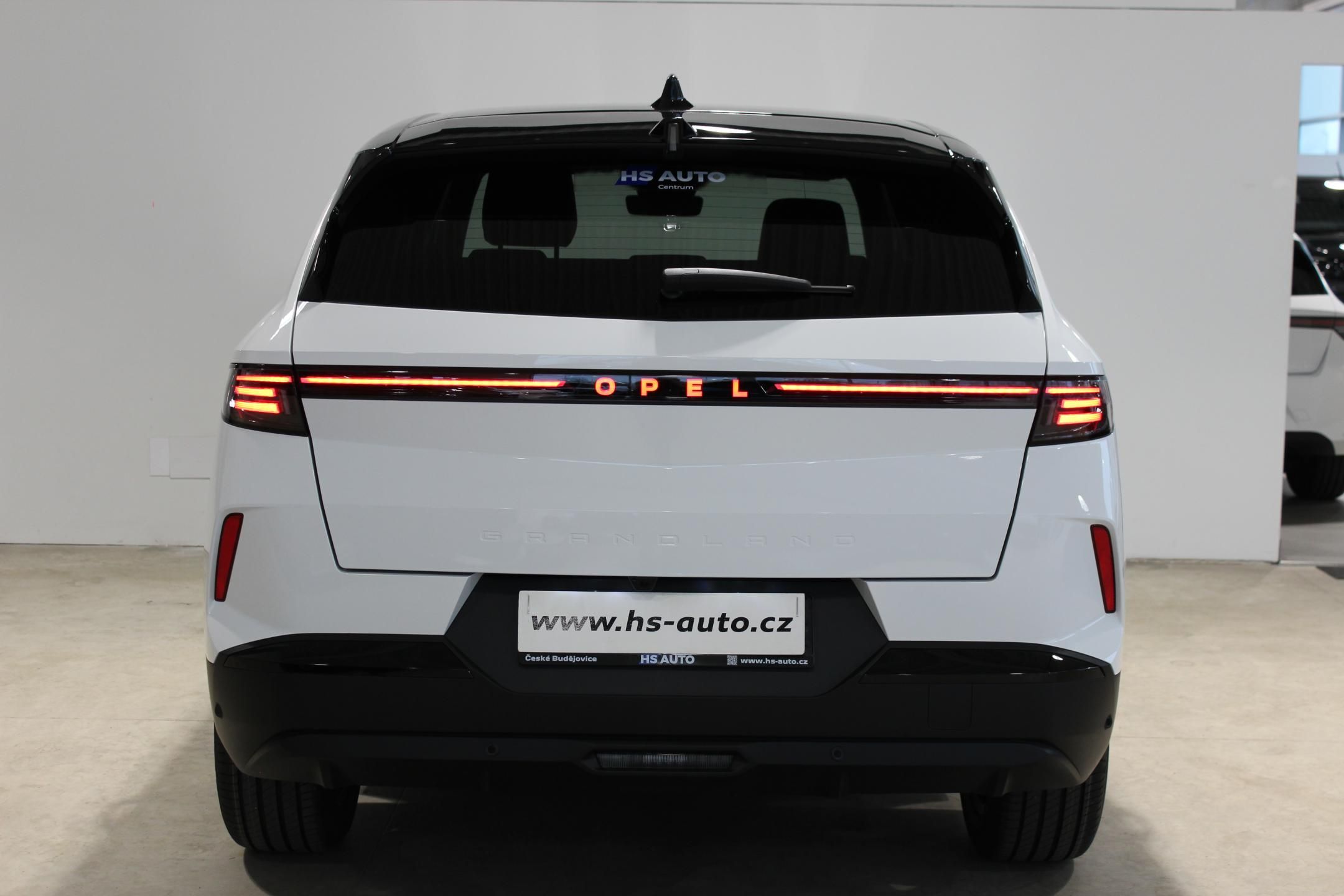 Opel Grandland, GS Hybrid 1.2 TURBO 107kW - fotka 5