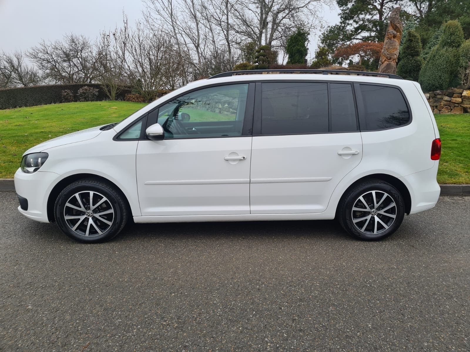 Volkswagen Touran, 1.6 TDi 85KW  DSG NAV 7-míst - fotka 4