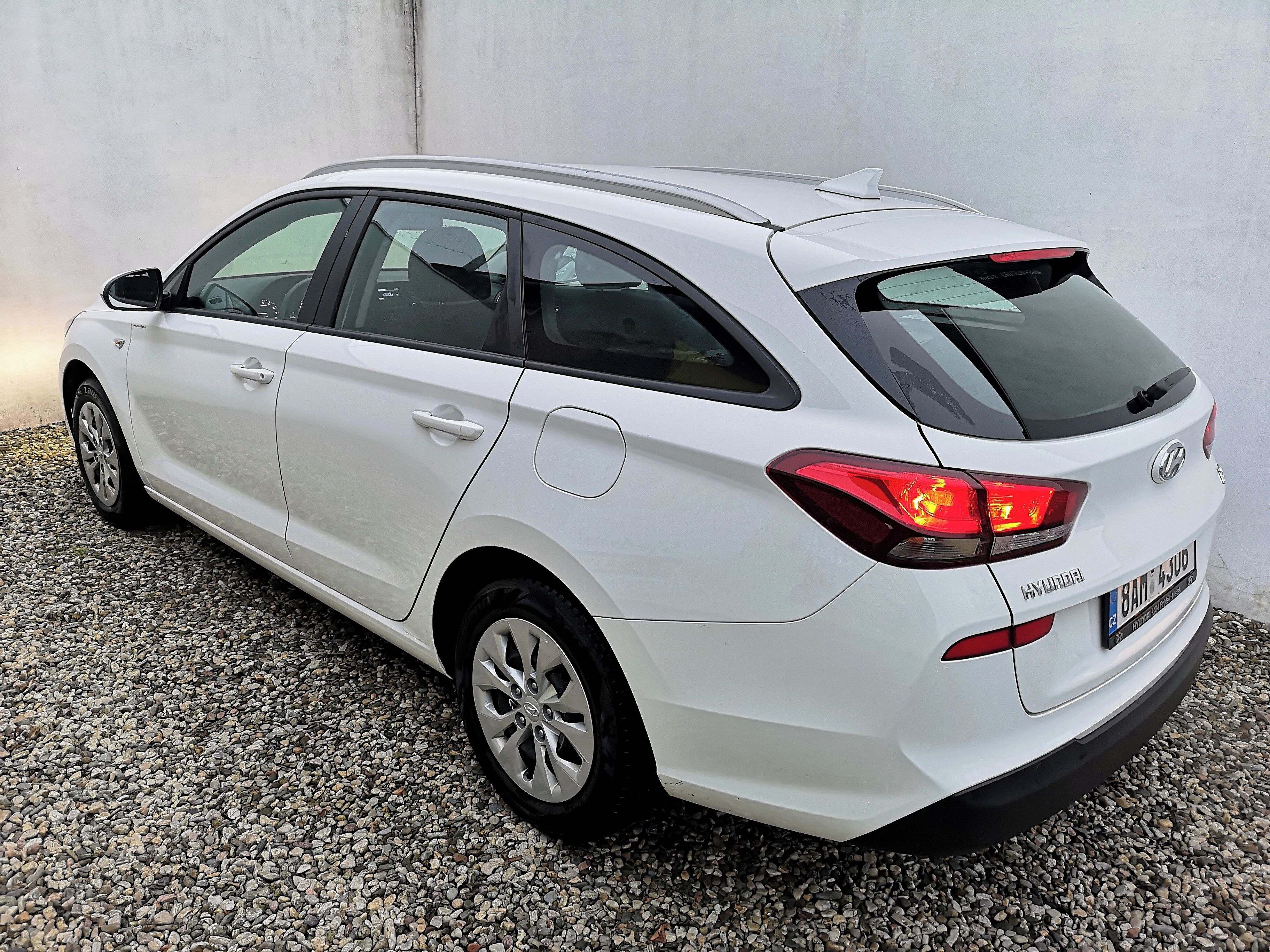 Hyundai i30, 1.5i 81 kW 1.Maj. ČR DPH - fotka 2