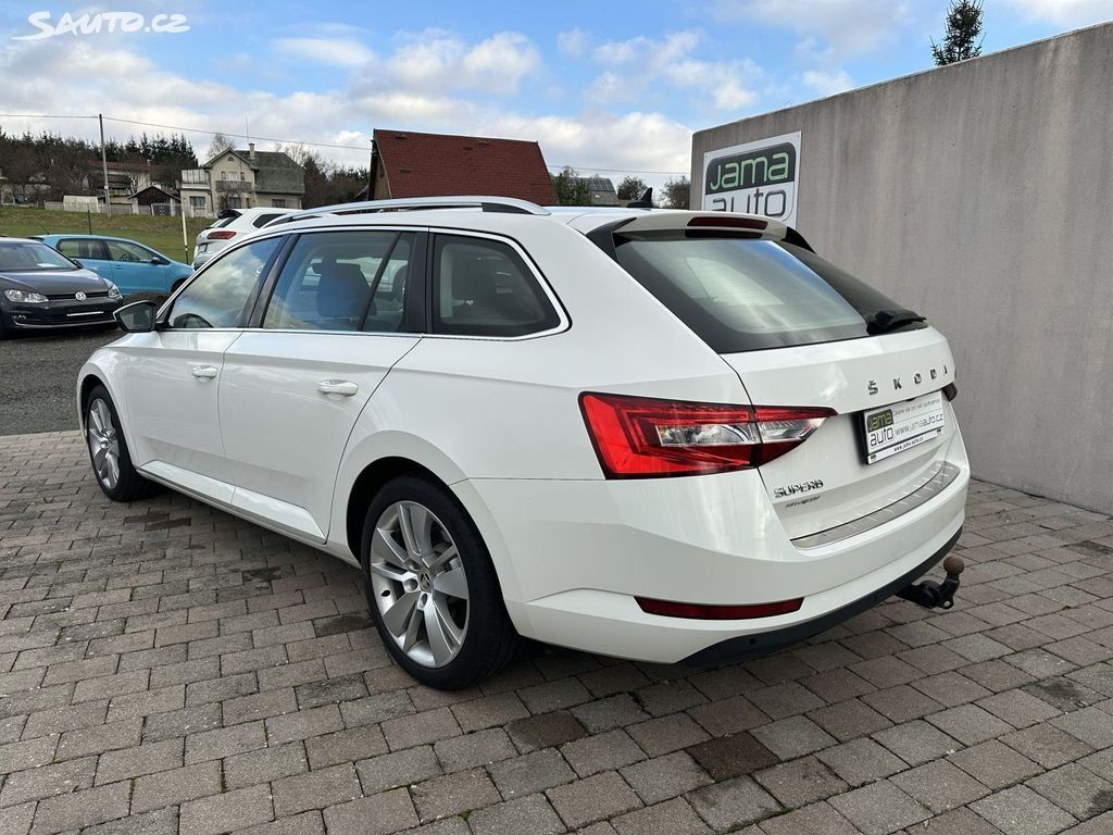 Škoda Superb, 2,0TSI 140kW DSG STYLE TAŽNÉ - fotka 5