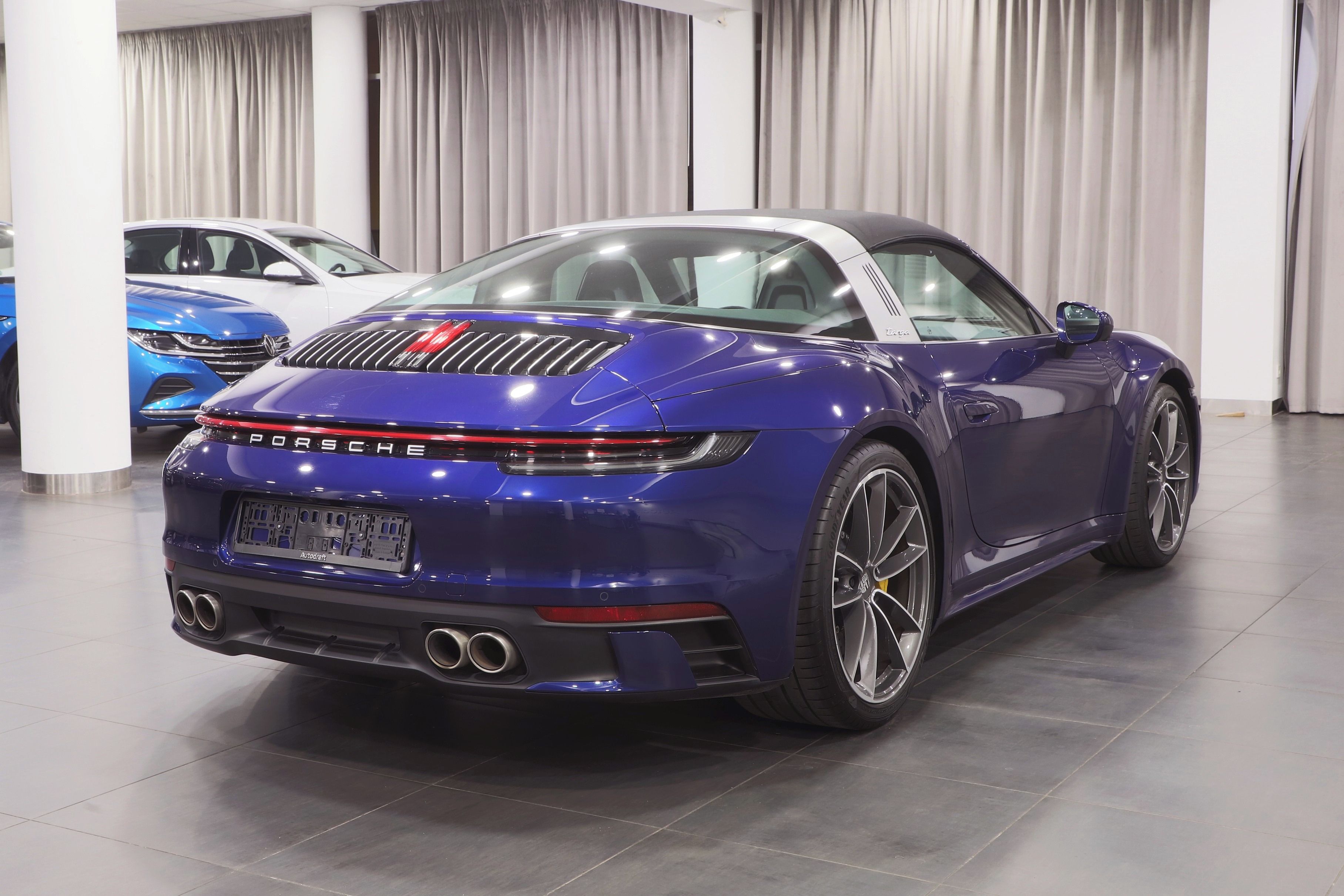 Porsche 911, 911 Targa 4S / Manual / PCCB - fotka 3