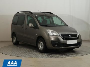 1.6 BlueHDi, 5Míst, Klima, ČR