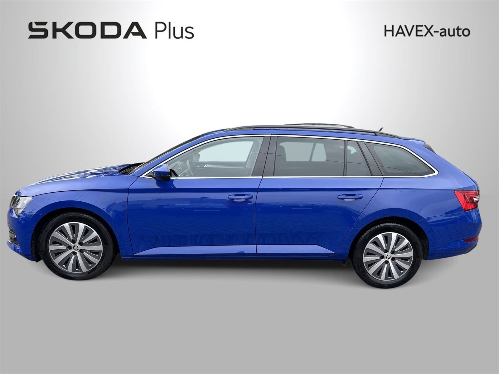 Škoda Superb, Combi 2.0 TDI DSG Ambition - fotka 3