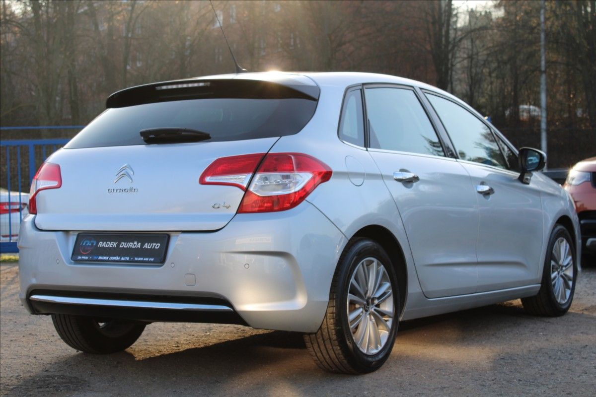 Citroën C4, 1,6 HDi  NOVÉ V ČR - fotka 5