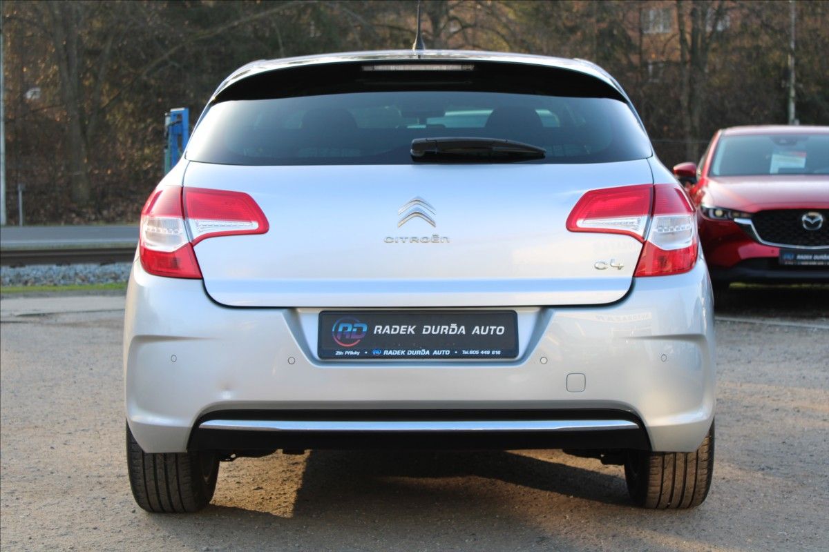 Citroën C4, 1,6 HDi  NOVÉ V ČR - fotka 6