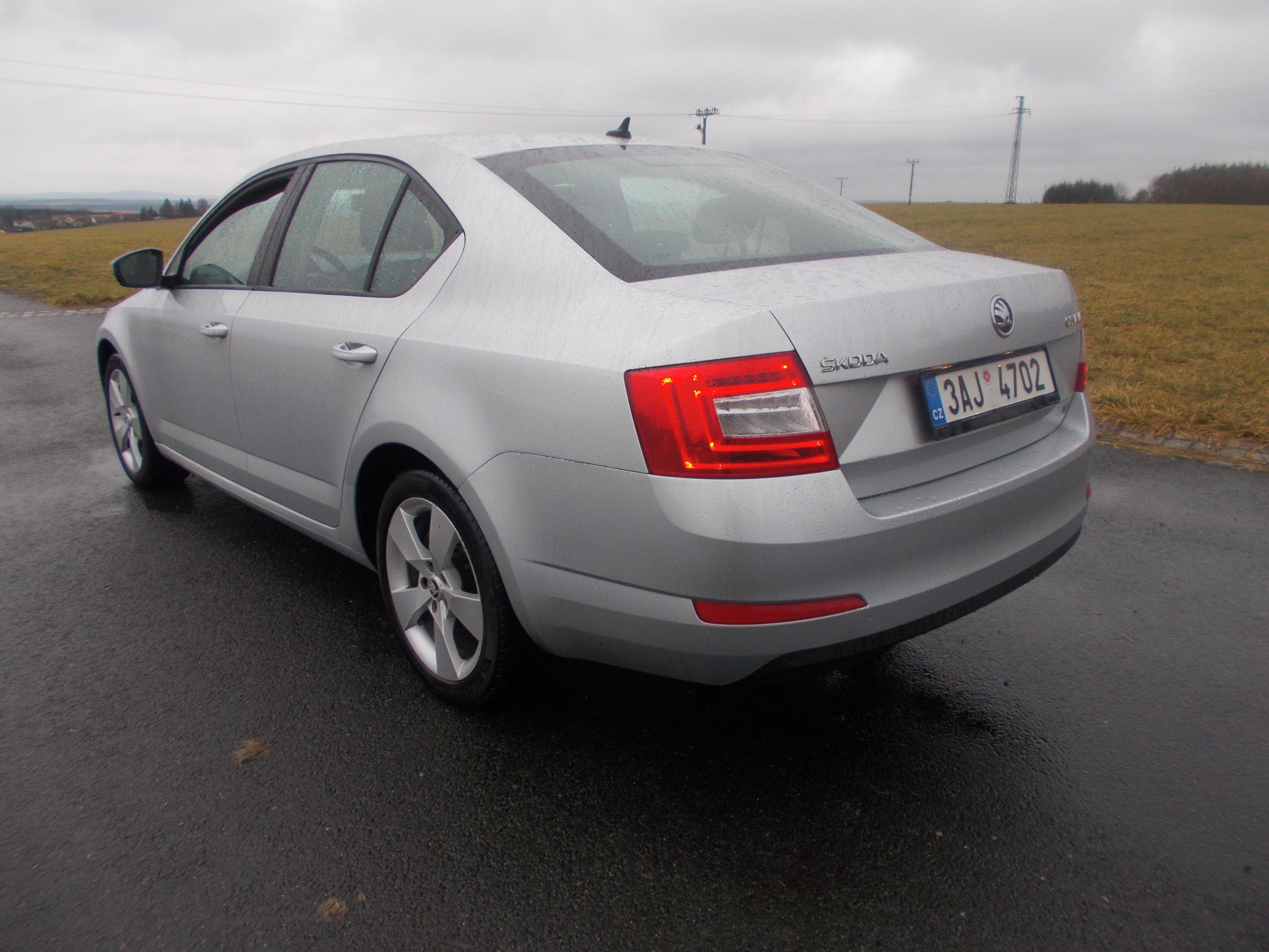 Škoda Octavia, 2,0 TDI110KW - fotka 3