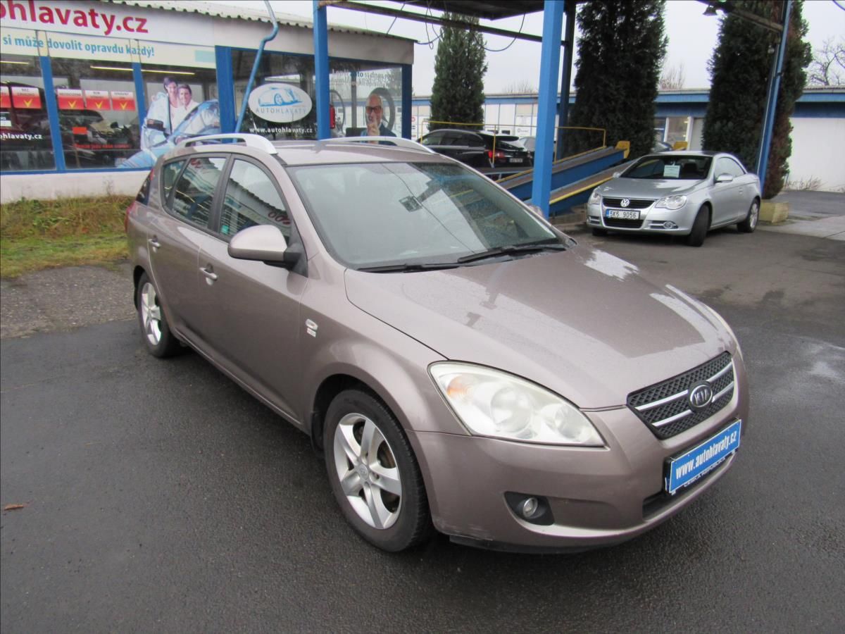 Kia Cee´d, 1,4 LPG Combi 80KW - fotka 3