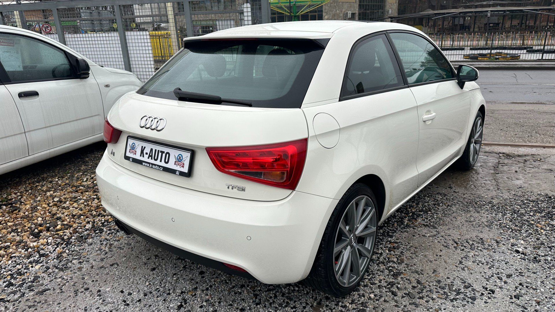 Audi A1, 1.4TFSi 90kW*Pano*Alu*PDC* - fotka 4