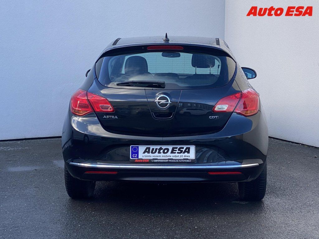 Opel Astra, 1.7CDTi,1.maj,ČR,AC,temp - fotka 5