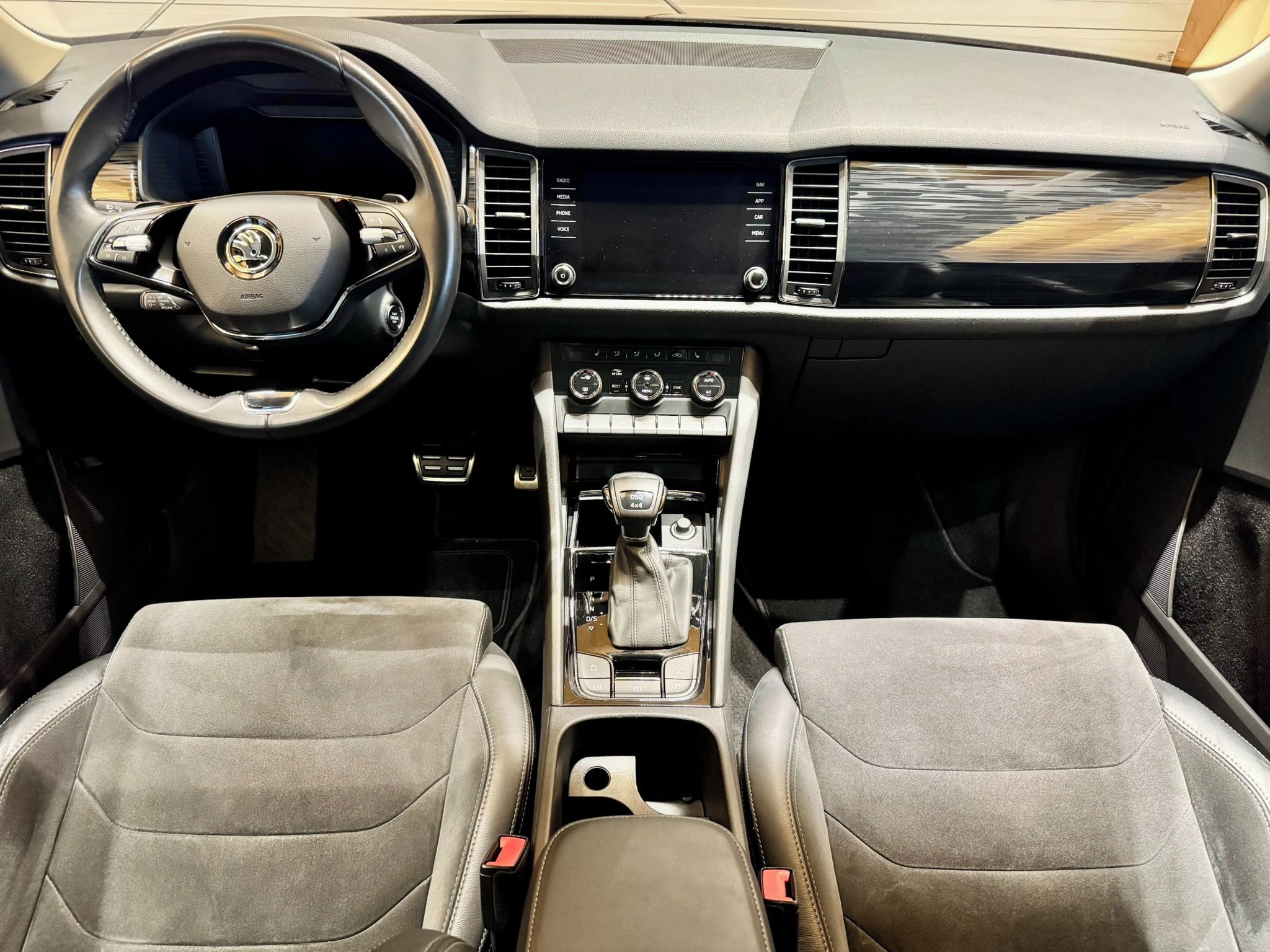 Škoda Kodiaq, 2.0 TDi 147 Kw DSG 4x4 Scout - fotka 6