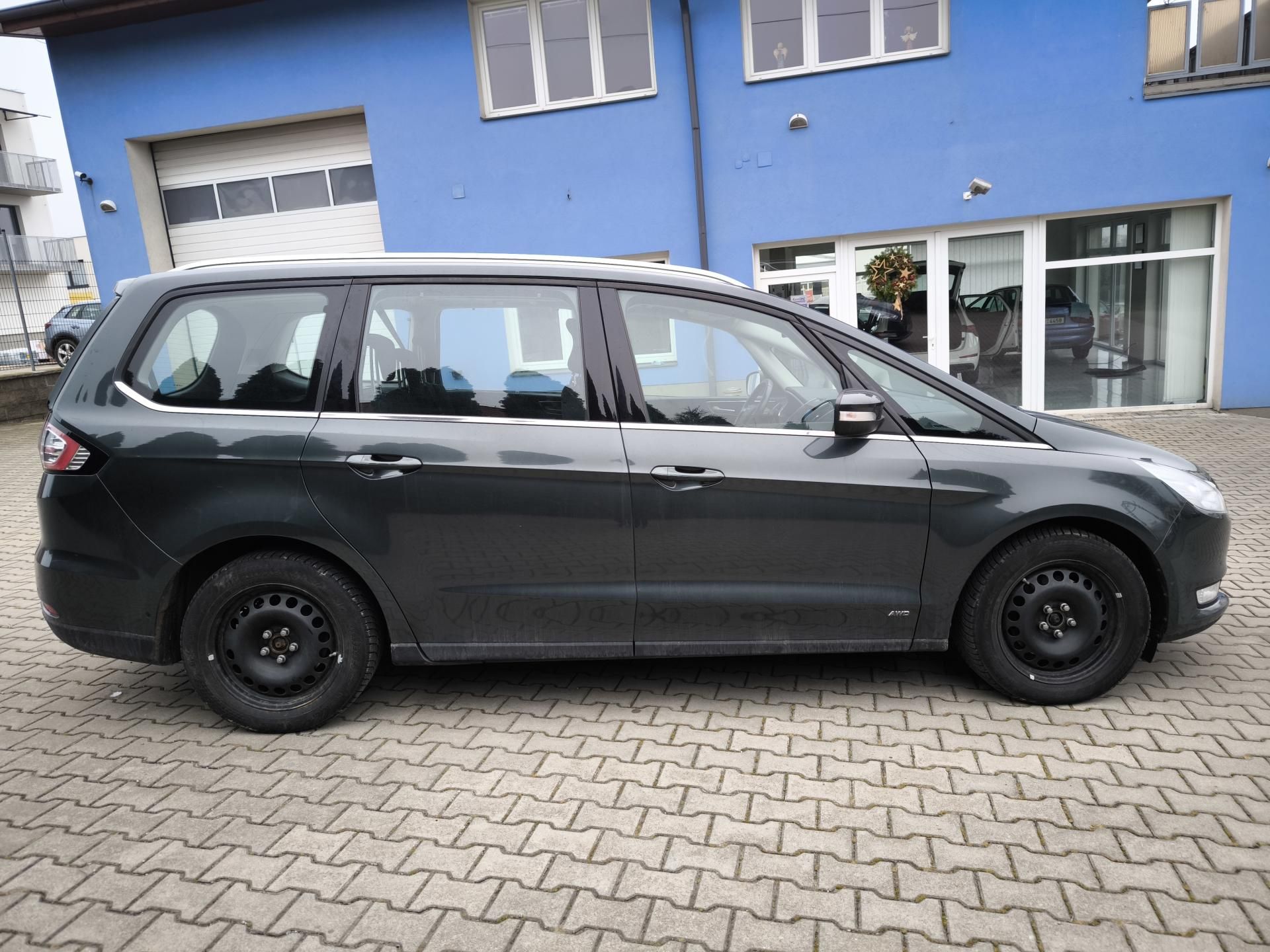 Ford Galaxy, 2.0 TDCi AWD 140KW 7 míst - fotka 4