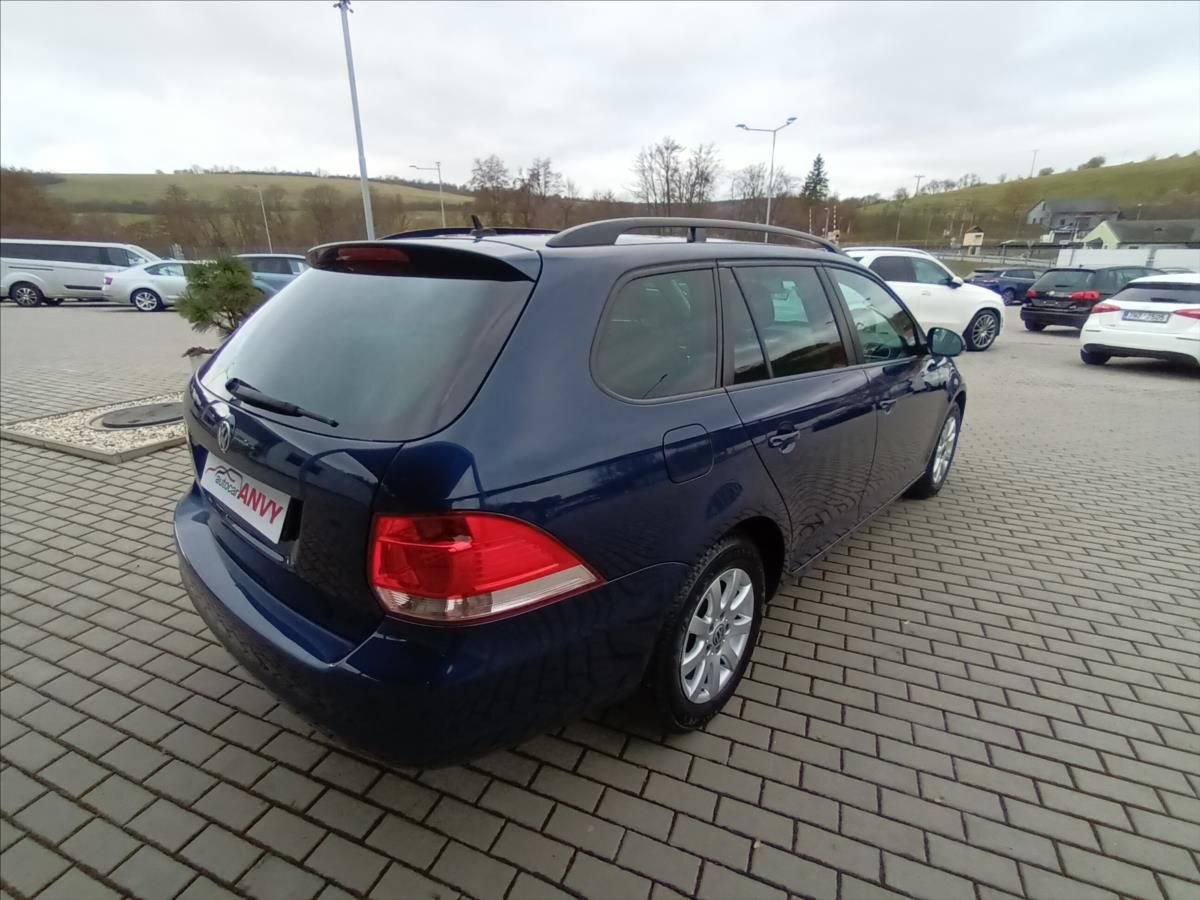 Volkswagen Golf, 1,2 TSI,KLIMA,VÝHŘEV,SERVISKA - fotka 5
