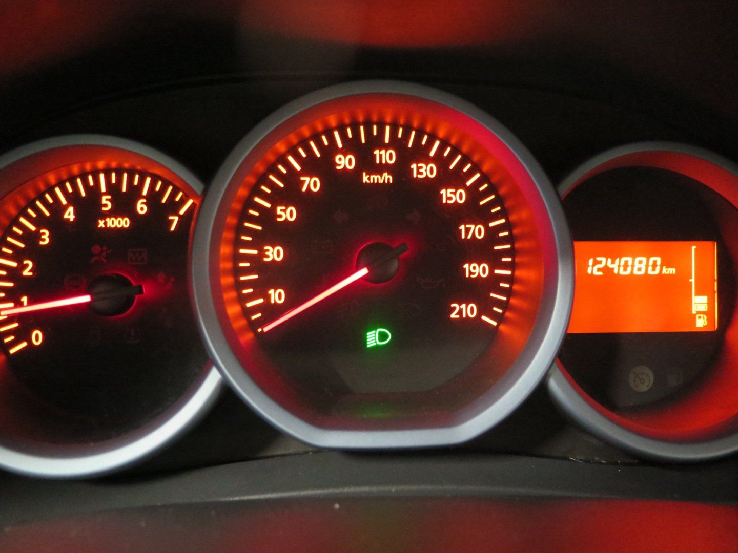 Dacia Lodgy, 1.2TCe,navi,klima,senzory,kola - fotka 6