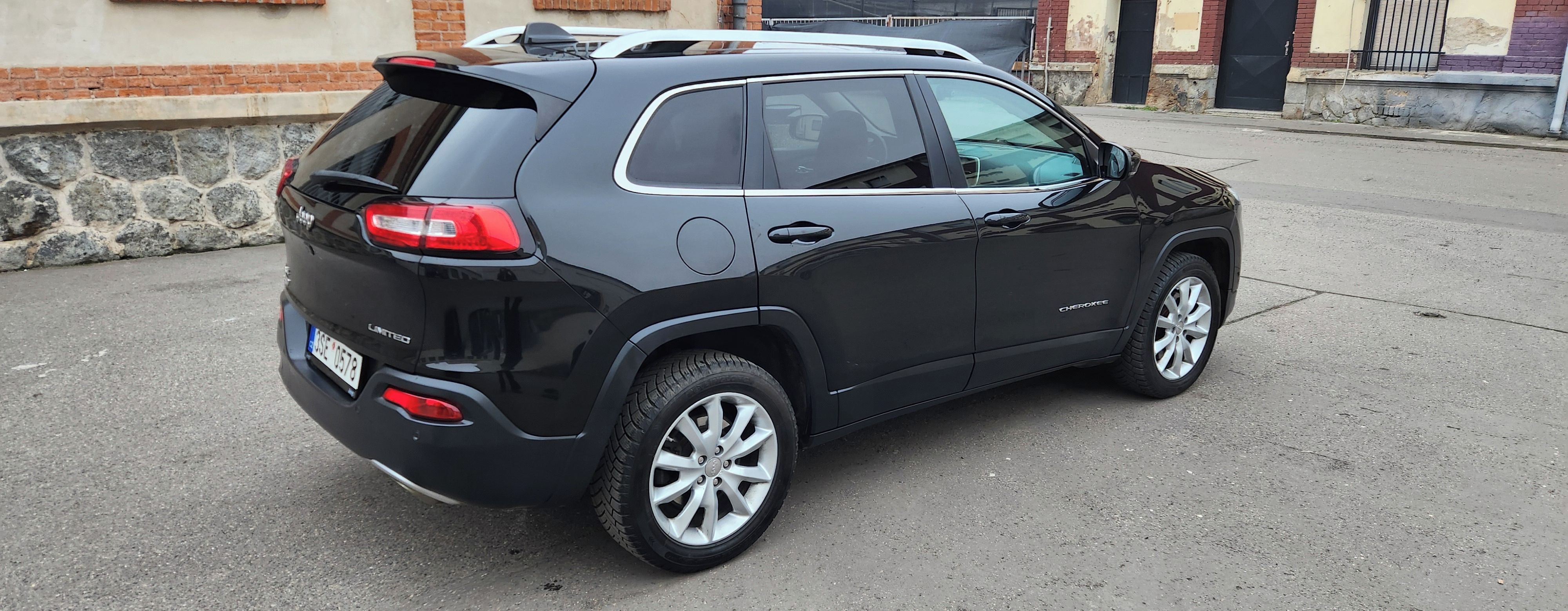 Jeep Cherokee, 2.0D MJET LIMITED AWD LED DPH - fotka 5