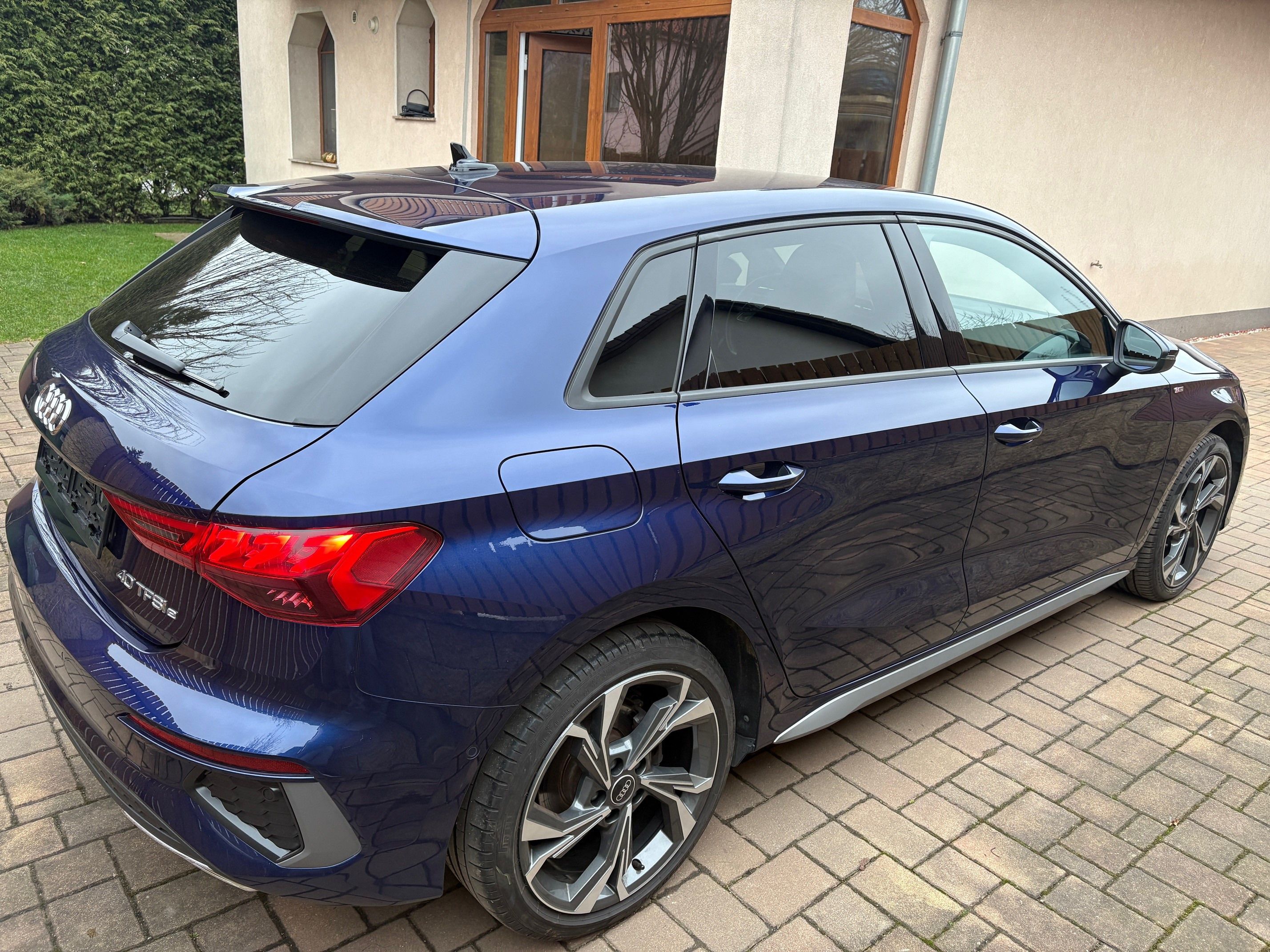 Audi A3, Audi A3 40 TFSIe Sline automat - fotka 3