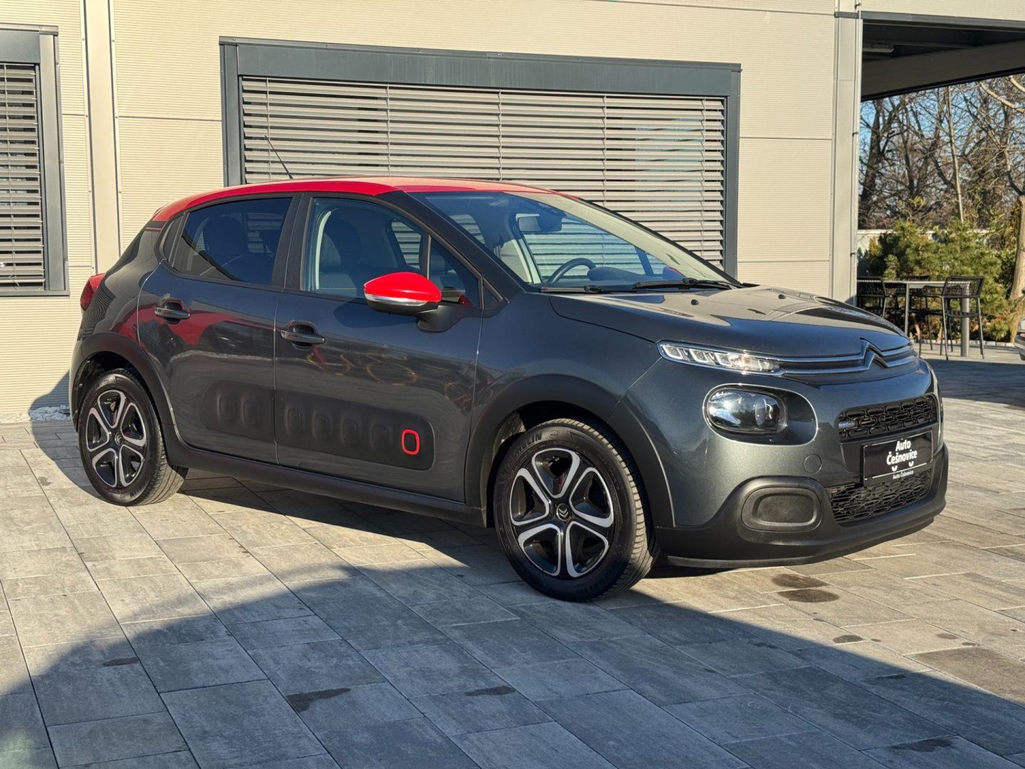 Citroën C3, 1,2 PURE TECH 60Kw - fotka 3
