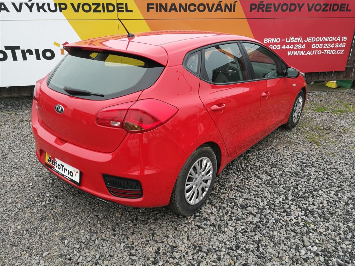 Kia Cee´d, 1,4 i CVVT 1.majitel - fotka 3