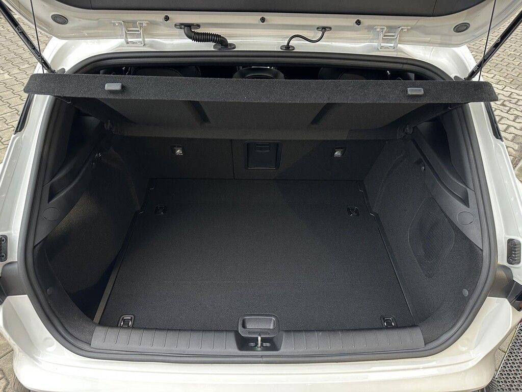 Kia K4, 1,6 T-GDi 7DCT 110 kW GT Line - fotka 6