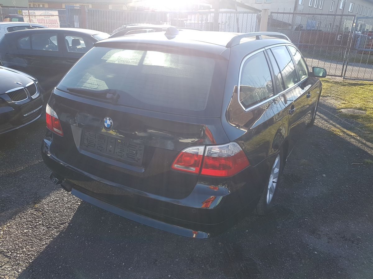 BMW Řada 5, 520 120KW NAVI XENON - fotka 6