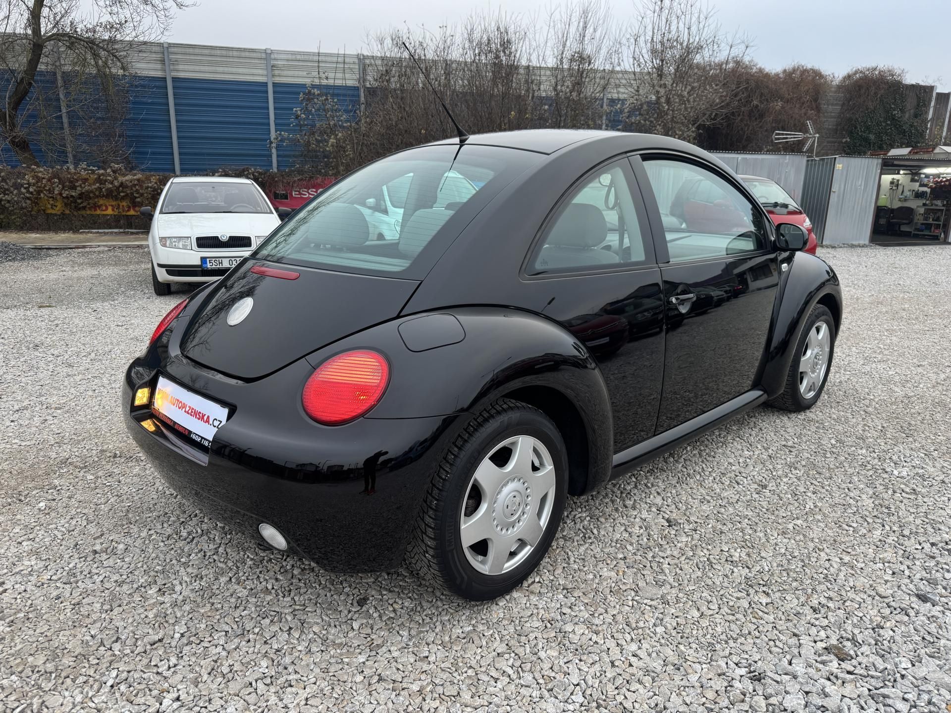 Volkswagen New Beetle, 1.6MPi(75KW)EDITION - fotka 4