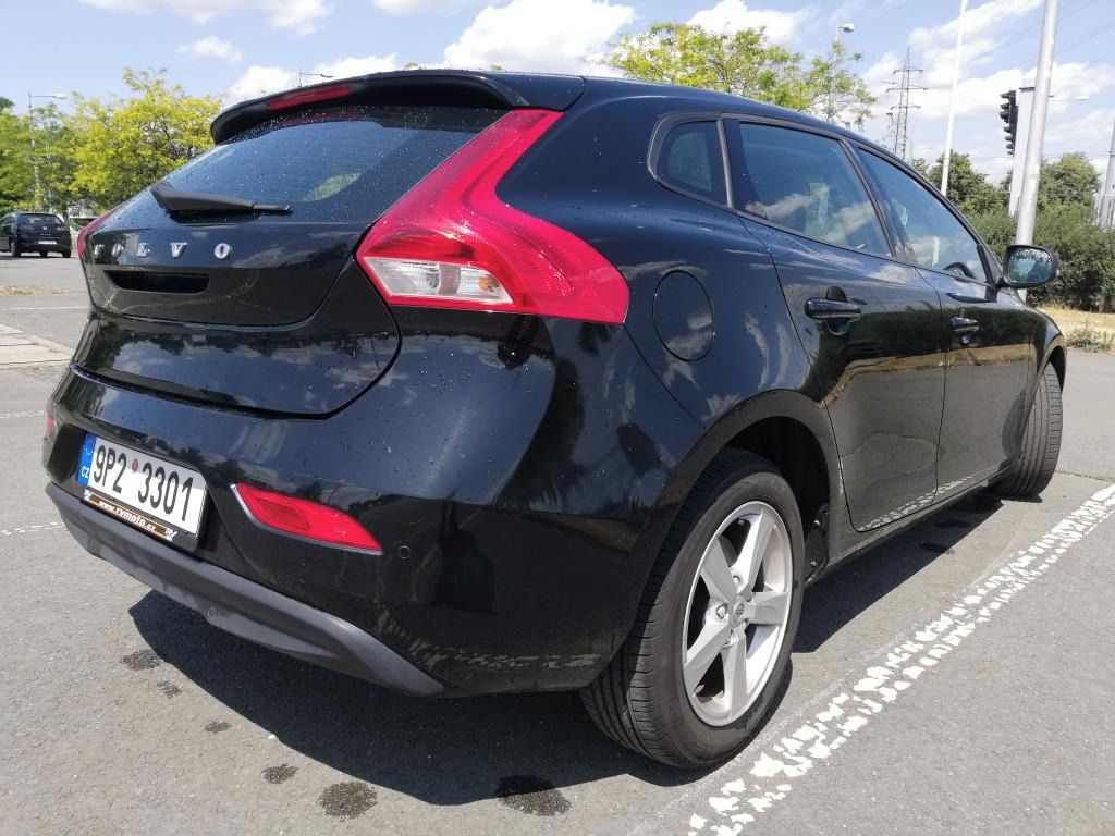 Volvo V40, Volvo V40 2,0 D2 - fotka 3