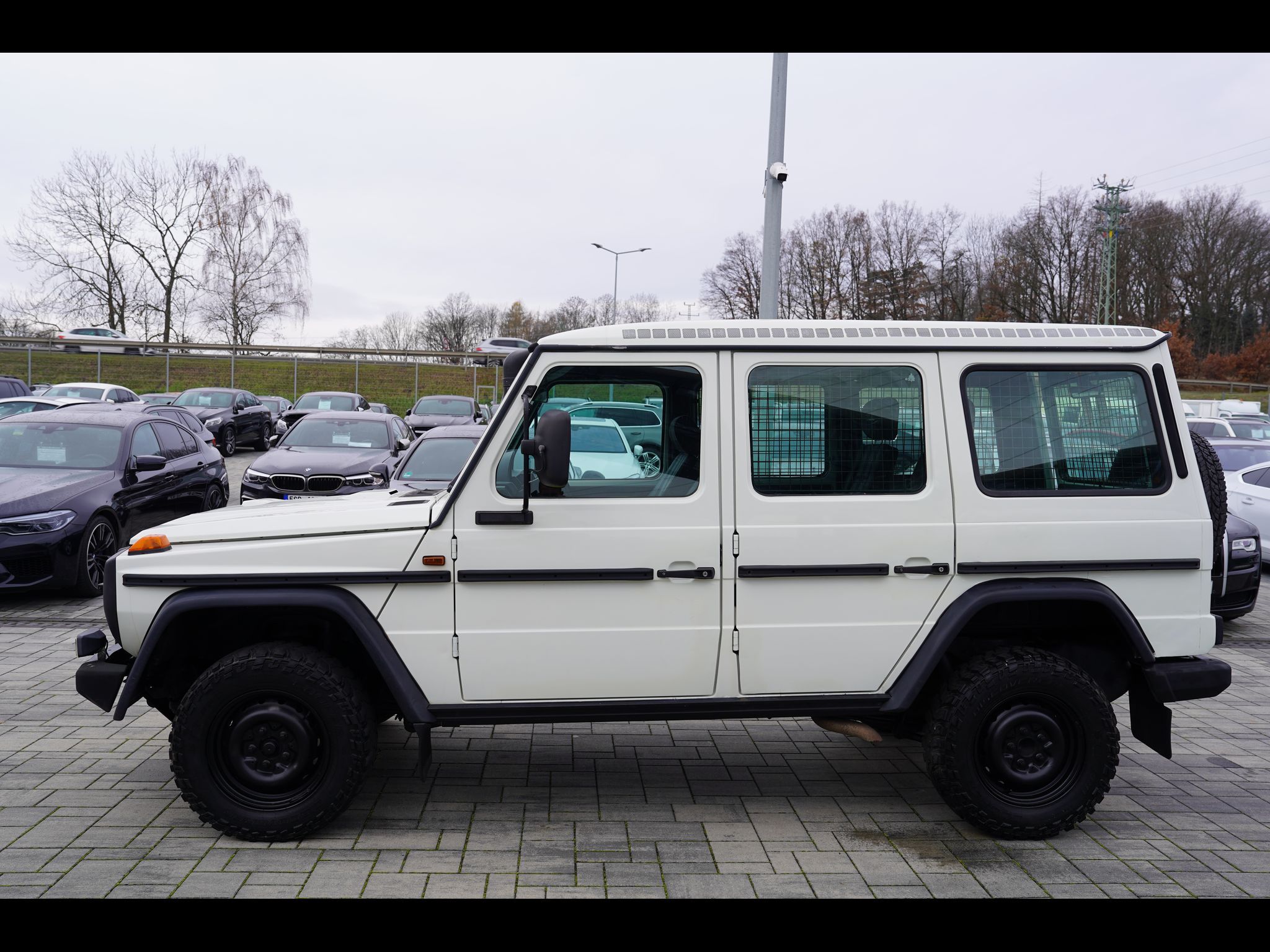 Mercedes-Benz Třídy G, G 300 PUR Professional 4 místa - fotka 3