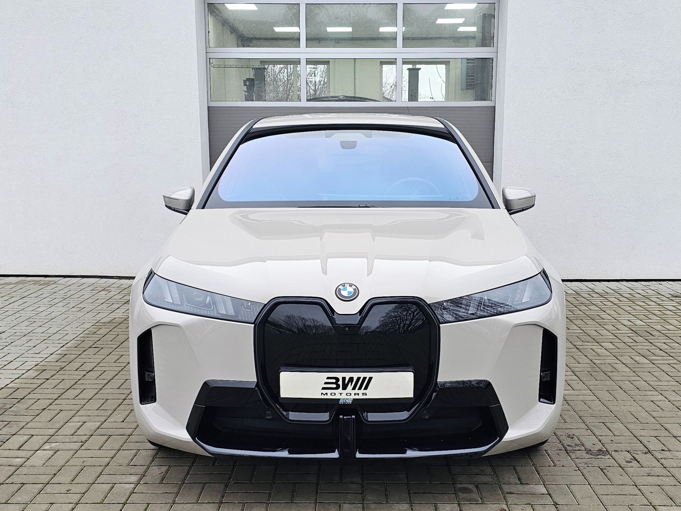 BMW iX, xDrive45 M paket Pro - fotka 2