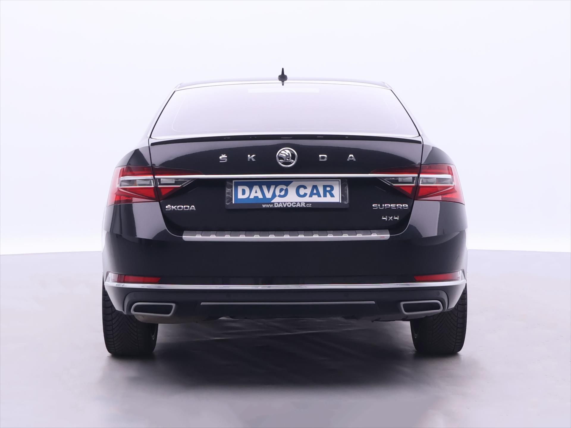 Škoda Superb, 2,0 TDI 140kW DSG L&K 4x4 CZ - fotka 6
