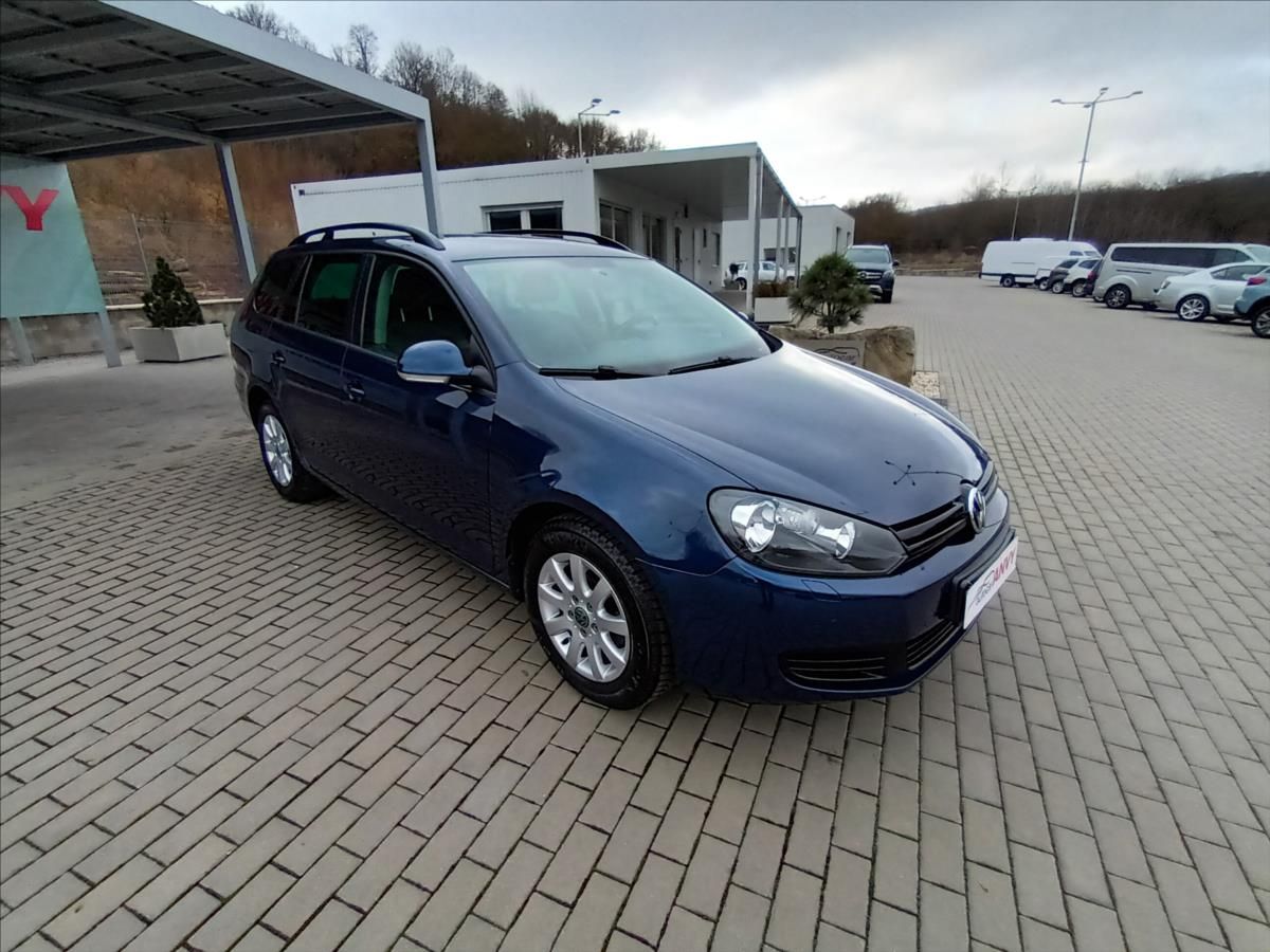 Volkswagen Golf, 1,2 TSI,KLIMA,VÝHŘEV,SERVISKA - fotka 3