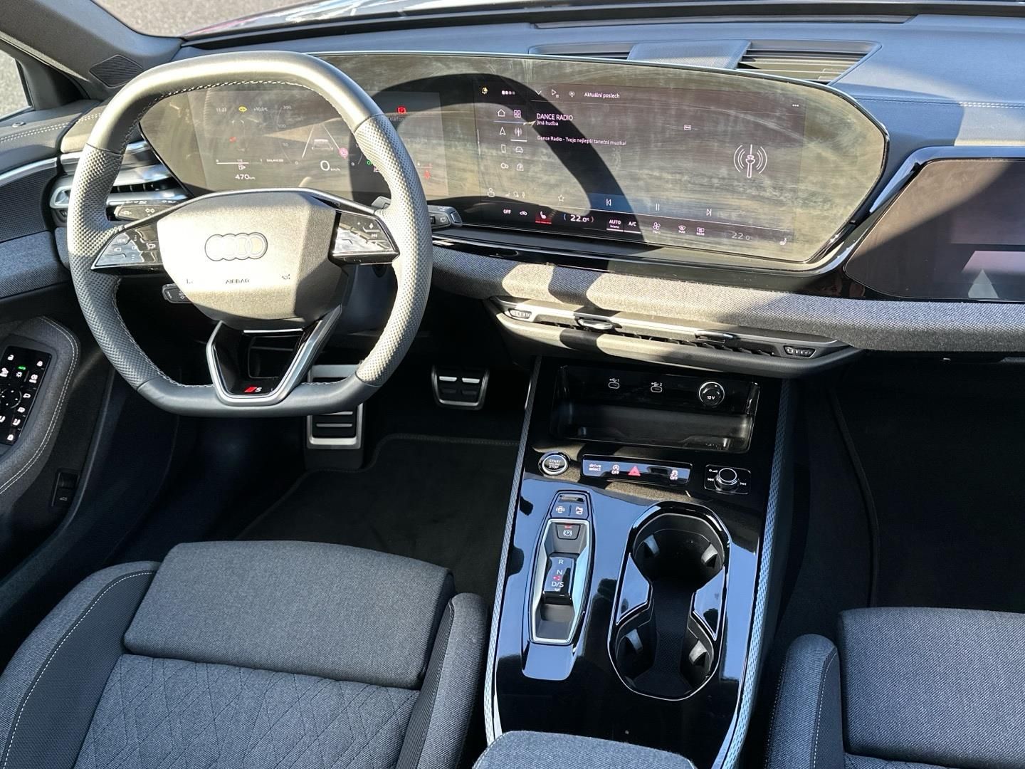 Audi A5, 2,0 TFSI 110kW Automat - fotka 5