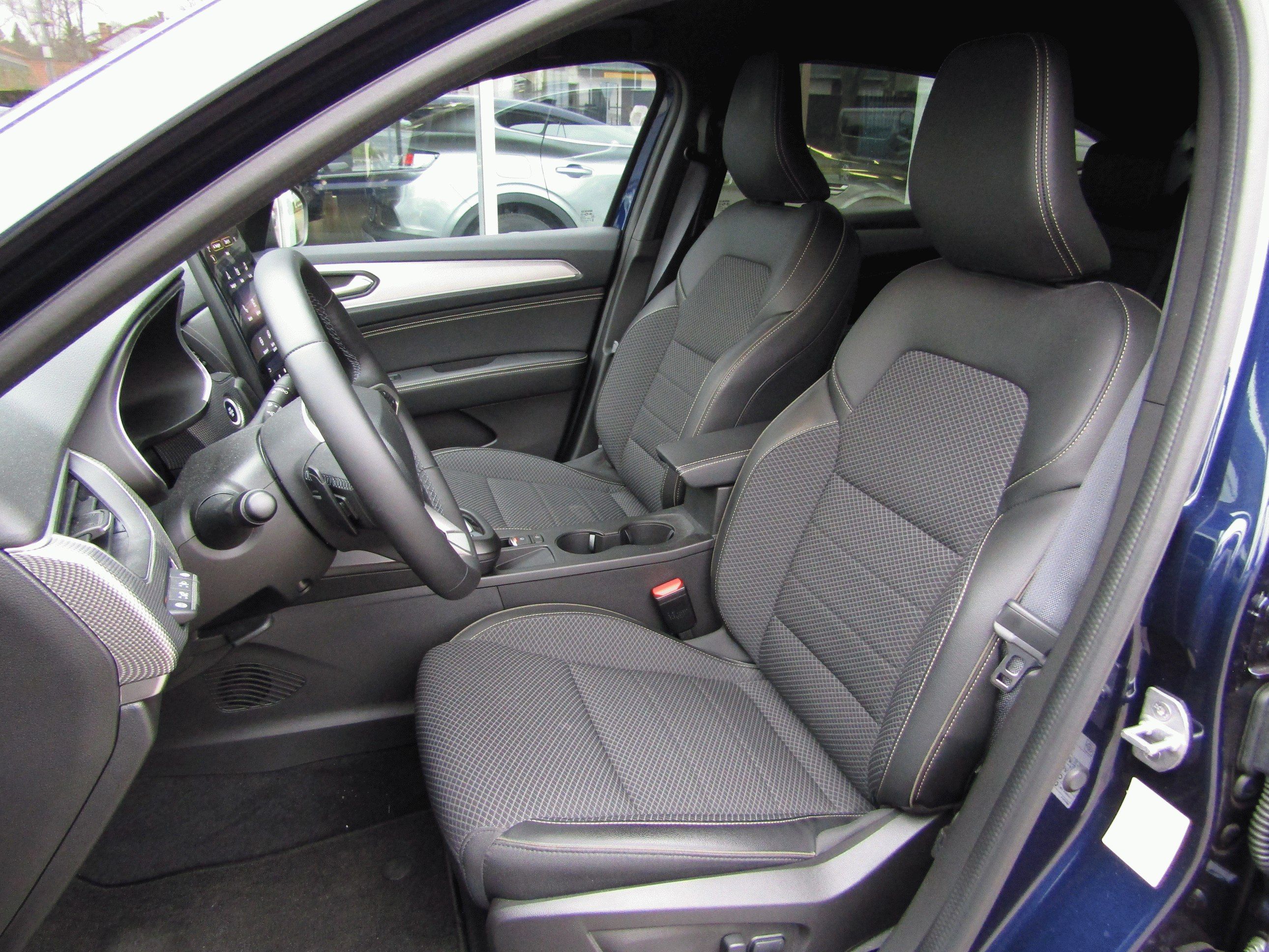 Renault Arkana, mild hybrid TCe 140 EDC Techno - fotka 5