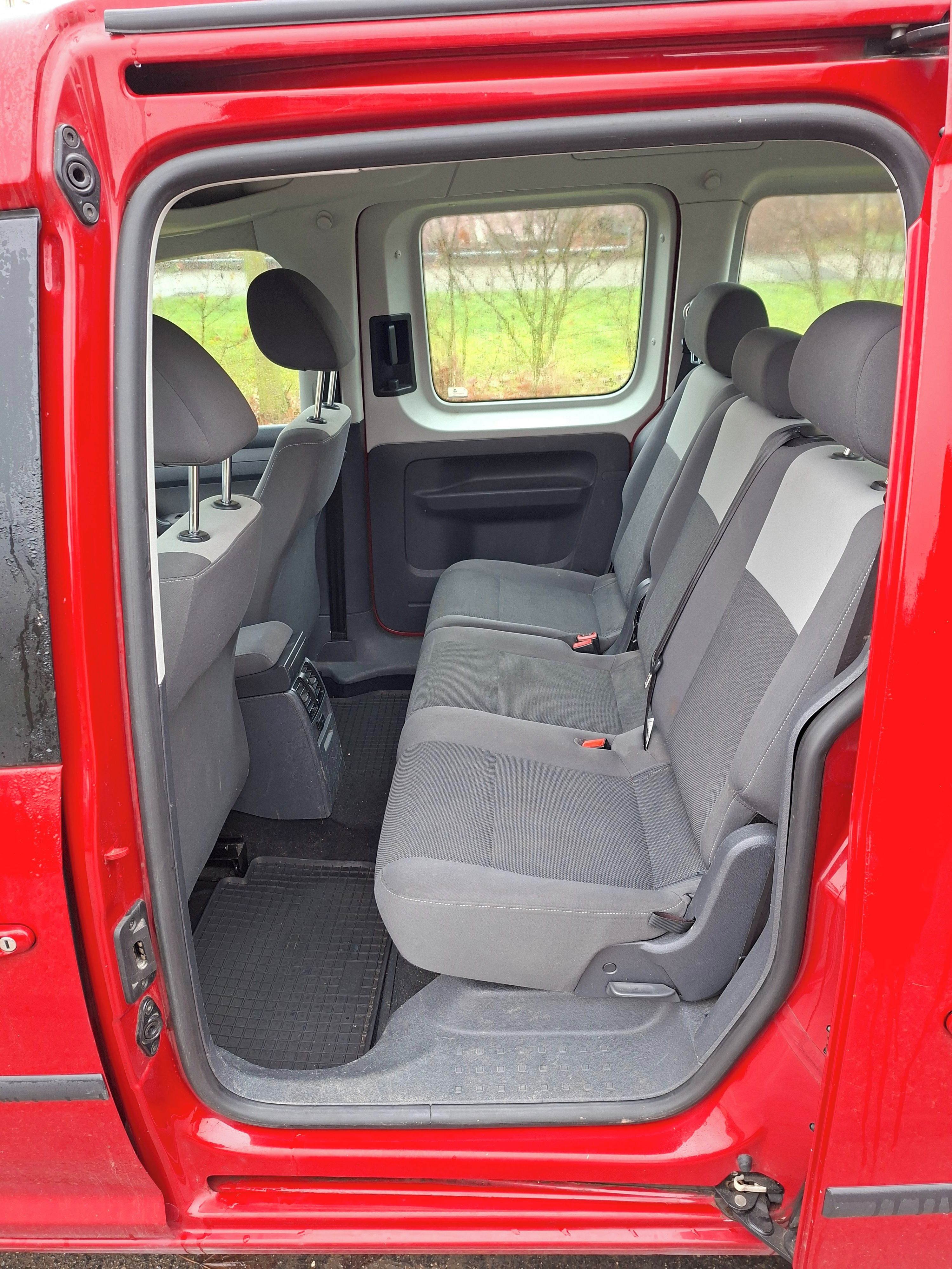 Volkswagen Caddy, 1.6 TDI 75kw - fotka 5